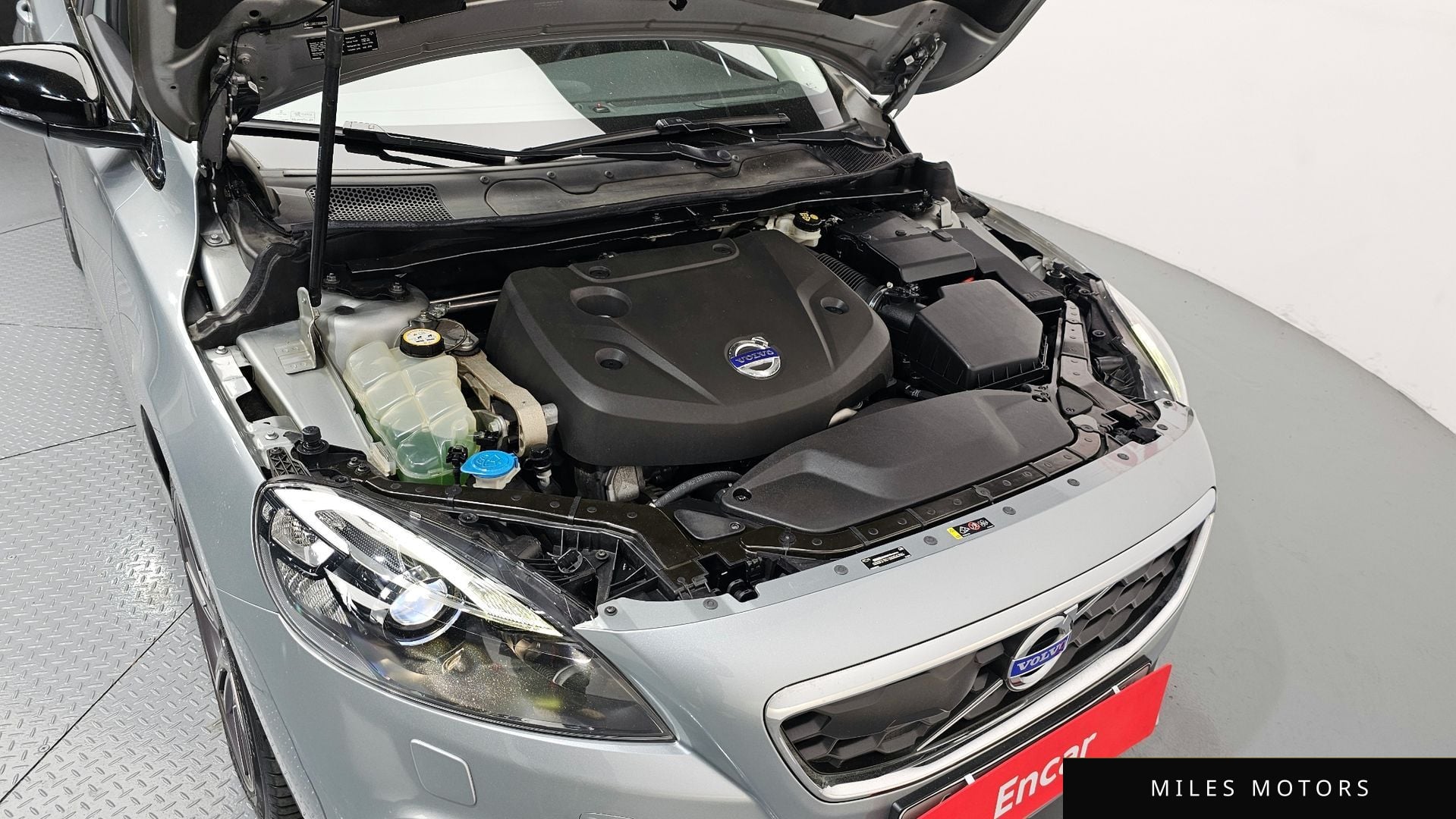 Volvo V40 2015 — миниатюра 6