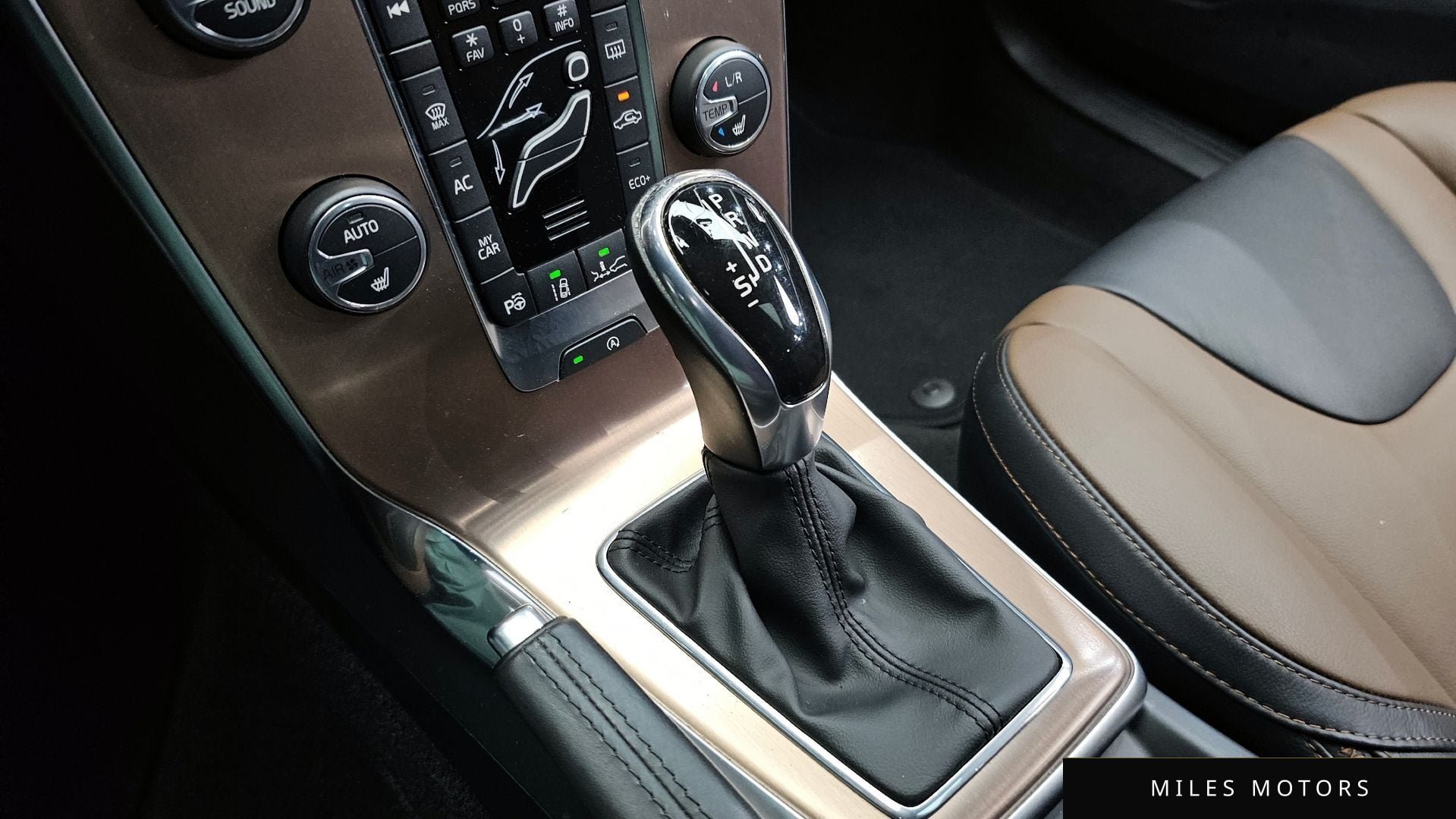 Volvo V40 2015 — миниатюра 9