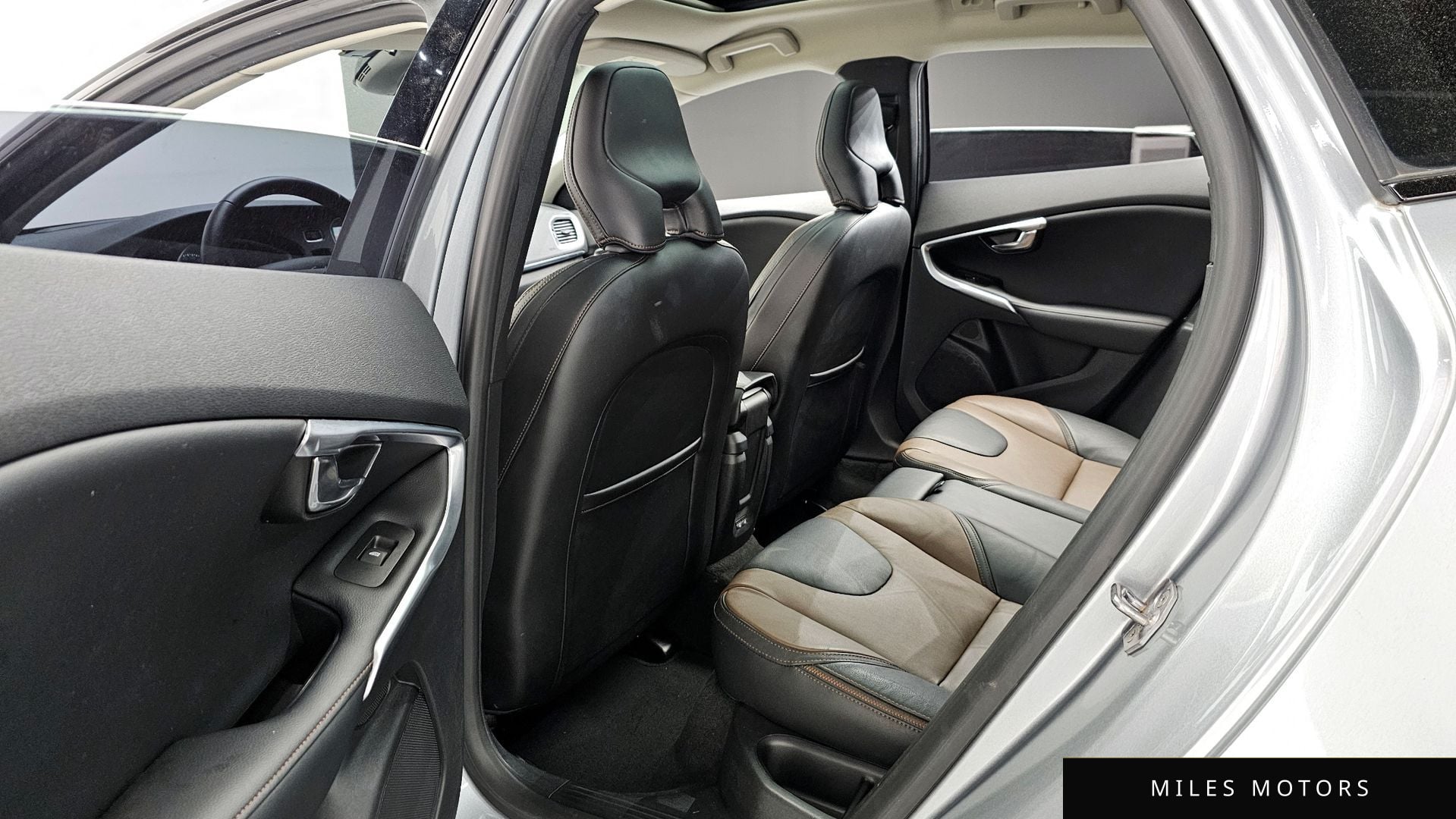Volvo V40 2015 — миниатюра 11