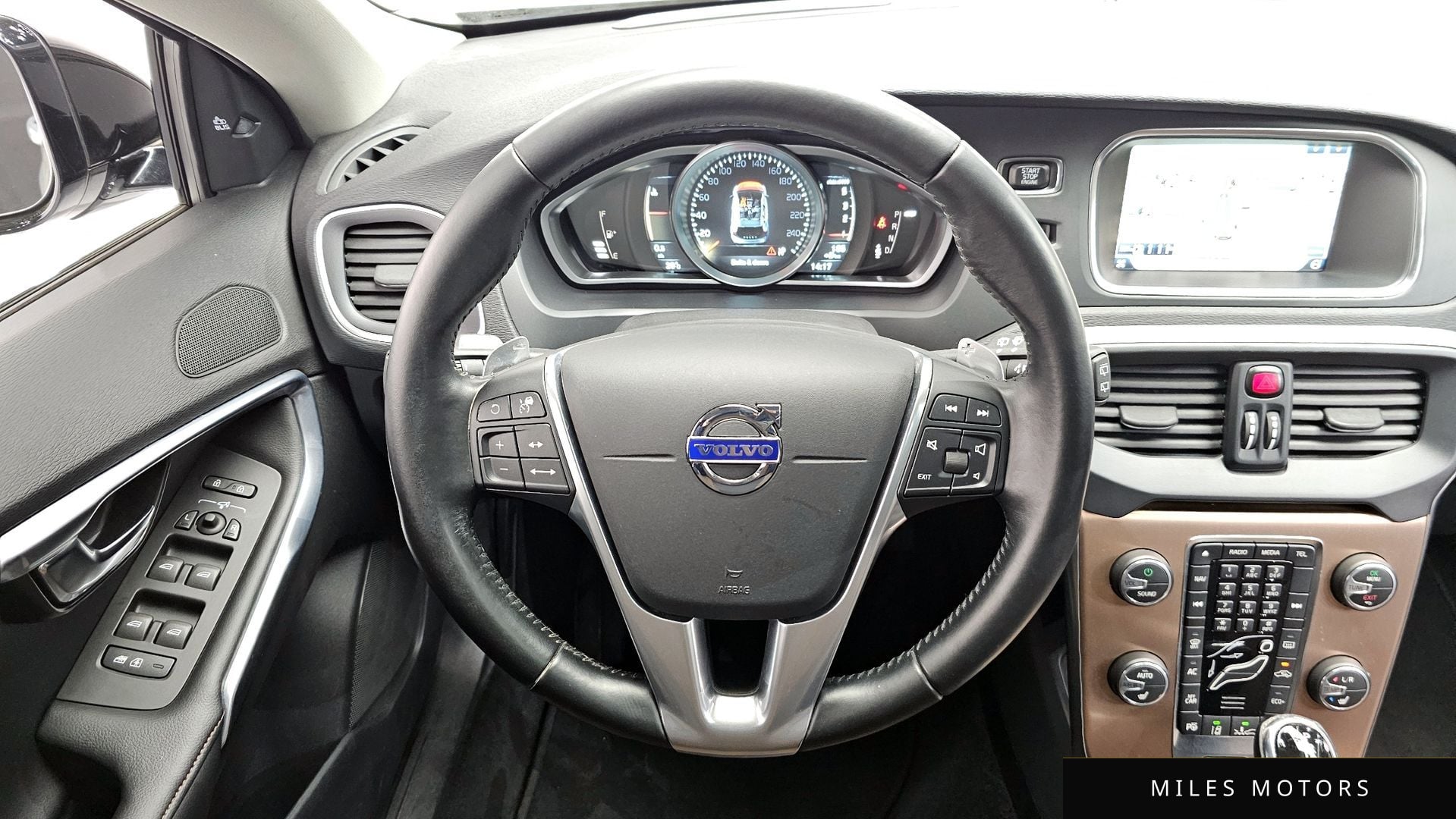 Volvo V40 2015 — миниатюра 12