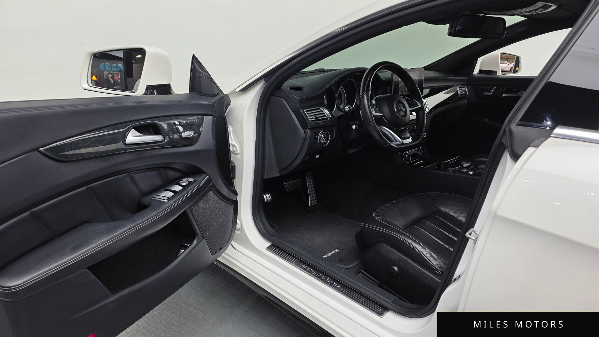 Mercedes-Benz CLS-Class W218 2016 — миниатюра 10