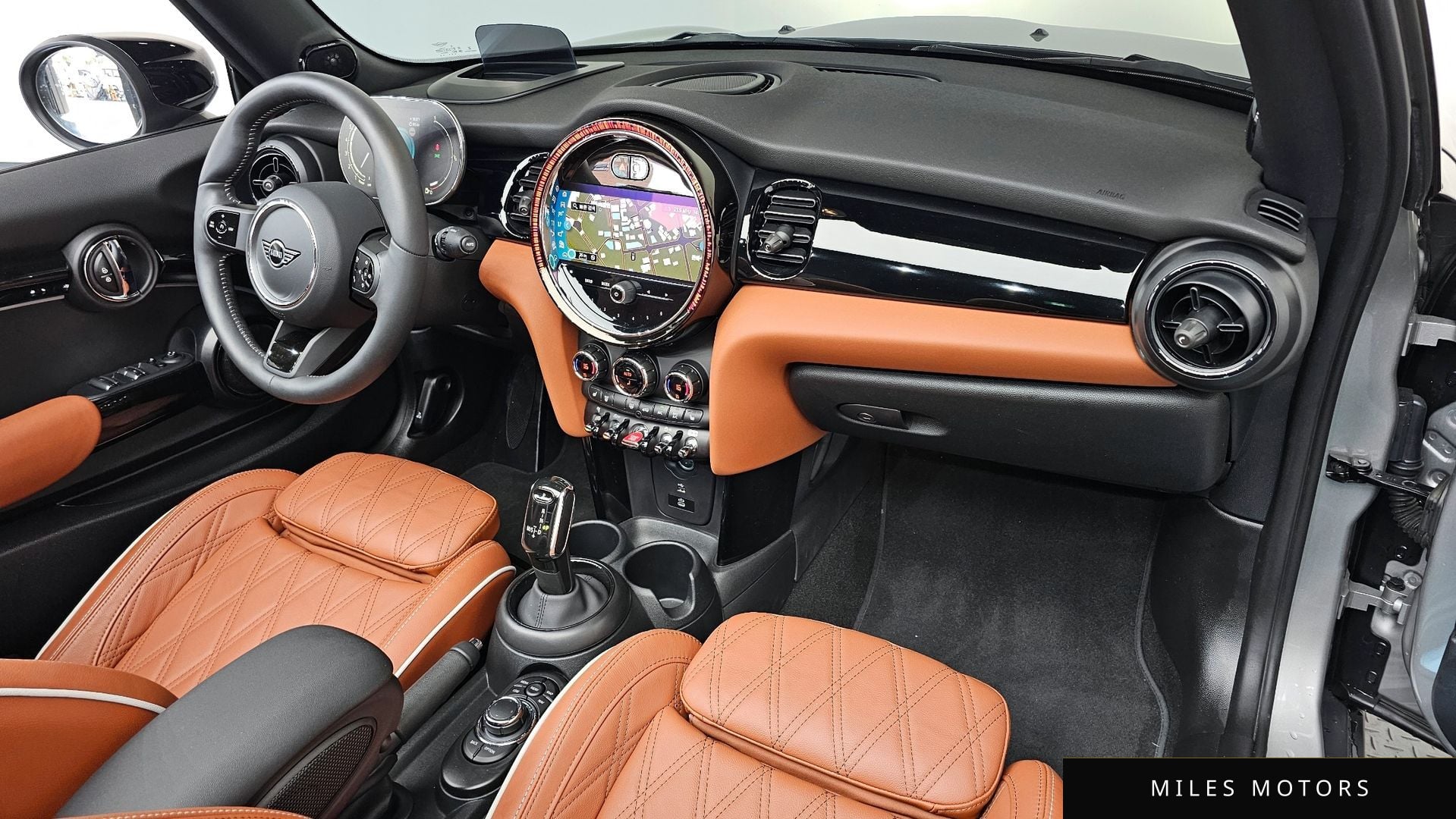 MINI Cooper Convertible 2024 — миниатюра 10
