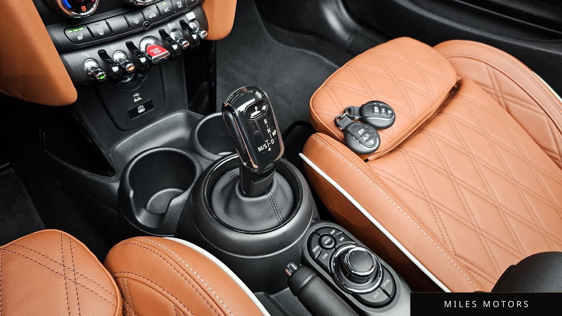 MINI Cooper Convertible 2024 — миниатюра 12