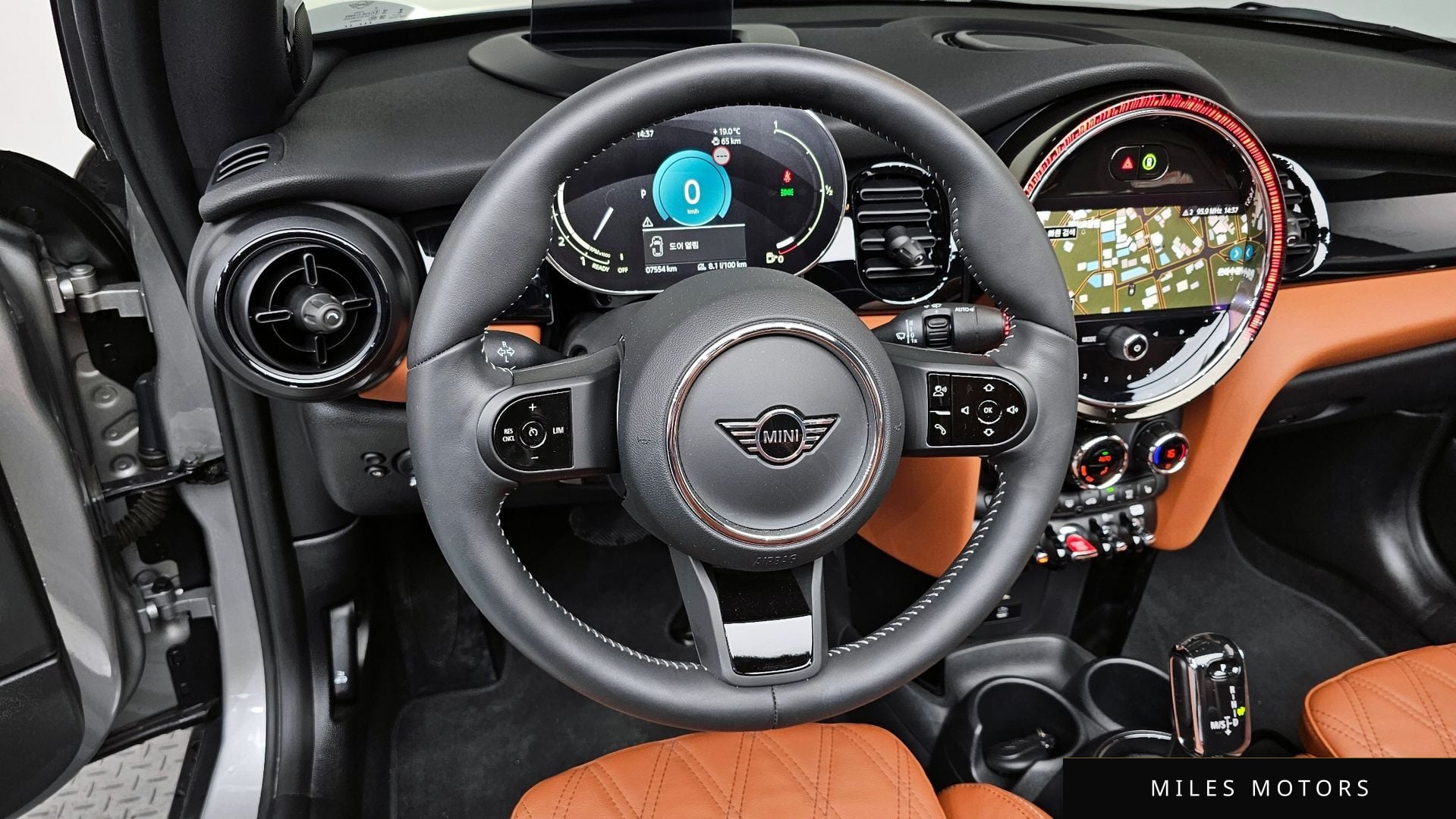 MINI Cooper Convertible 2024 — миниатюра 18