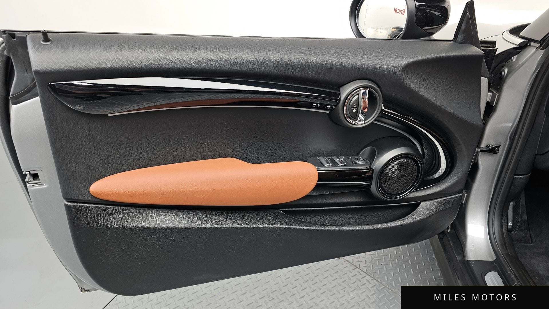 MINI Cooper Convertible 2024 — миниатюра 14