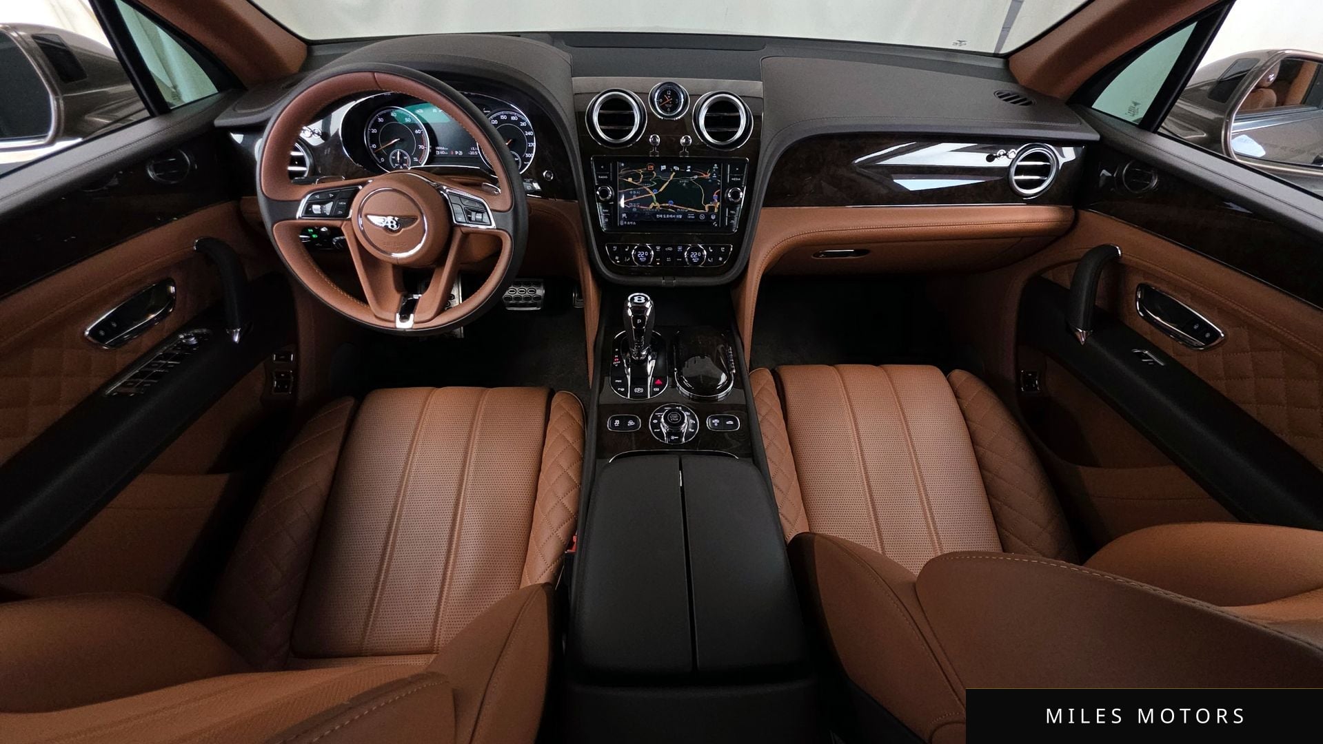 Bentley Bentayga 2017 — миниатюра 7