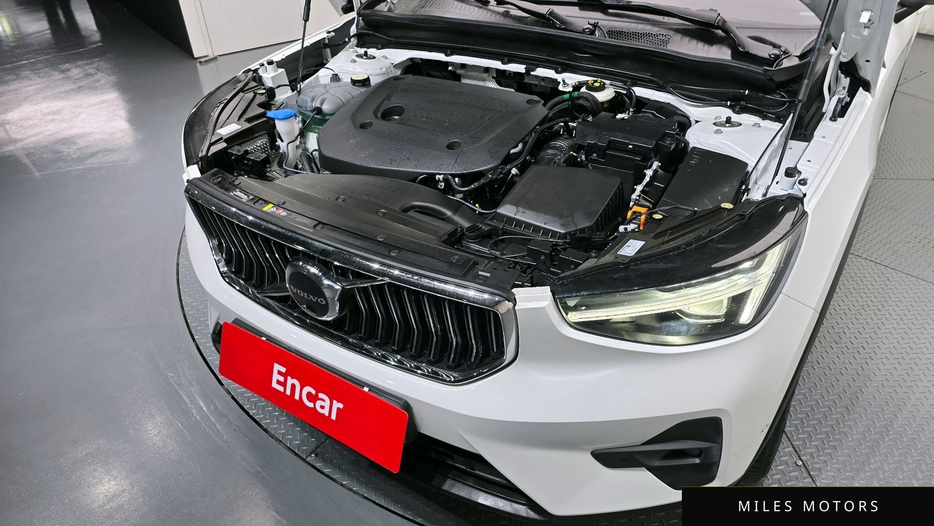 Volvo XC40 2025 — миниатюра 6