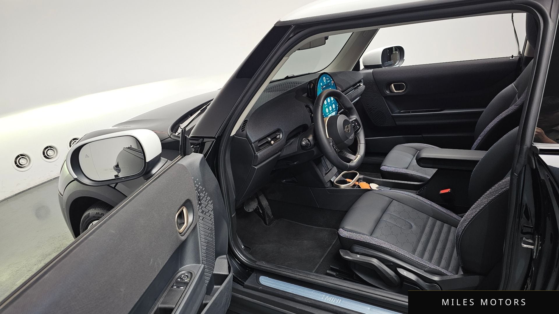 MINI Cooper 2025 — миниатюра 12