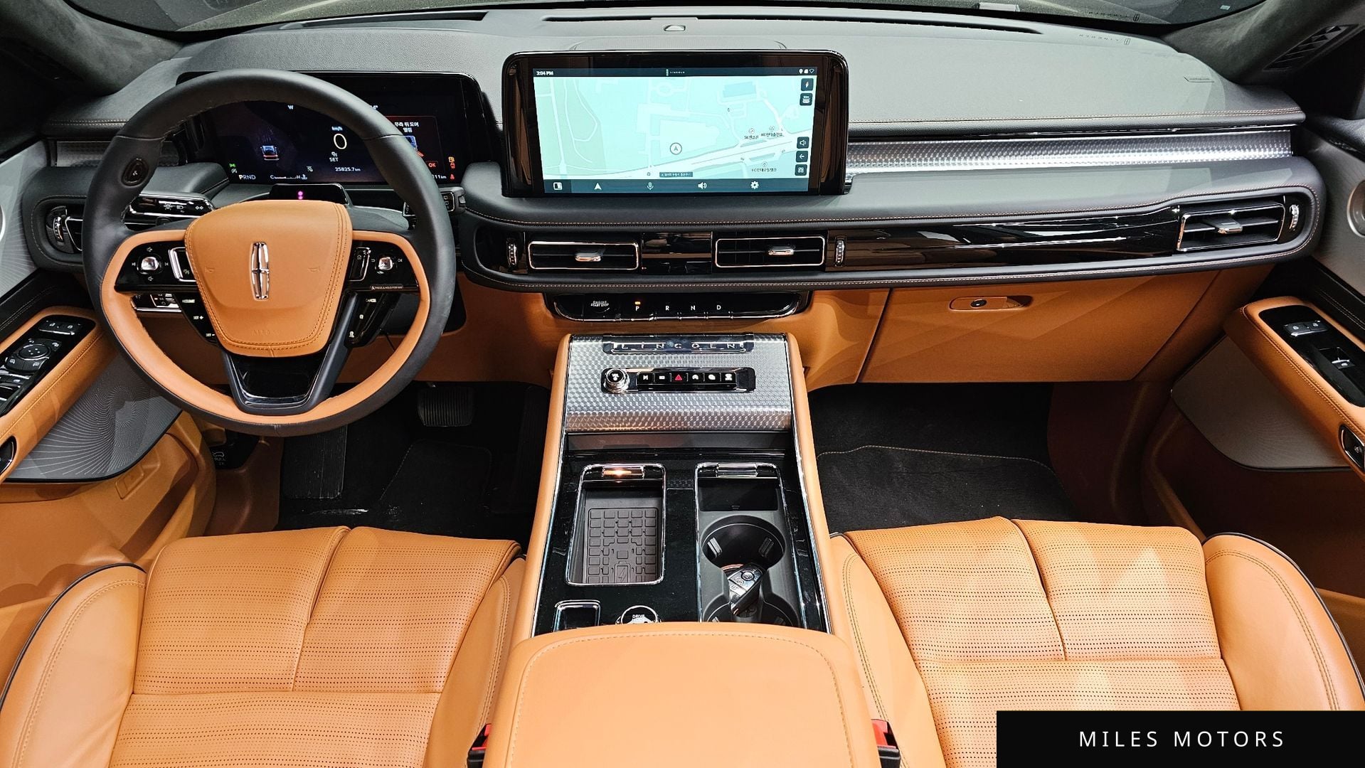 Lincoln Aviator 2025 — миниатюра 10