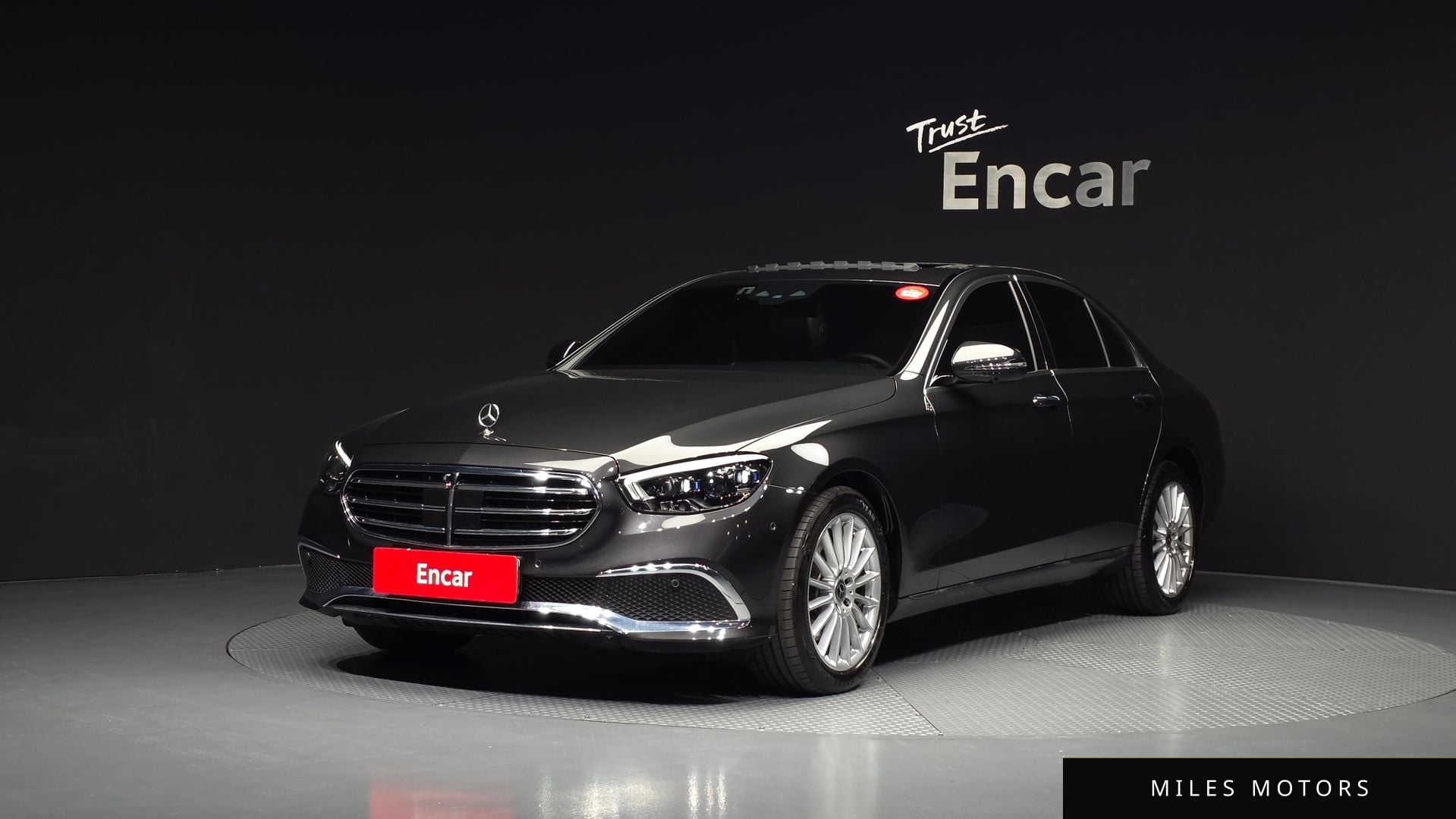 Mercedes-Benz E-Class W213 2023 — фото 1 из 12