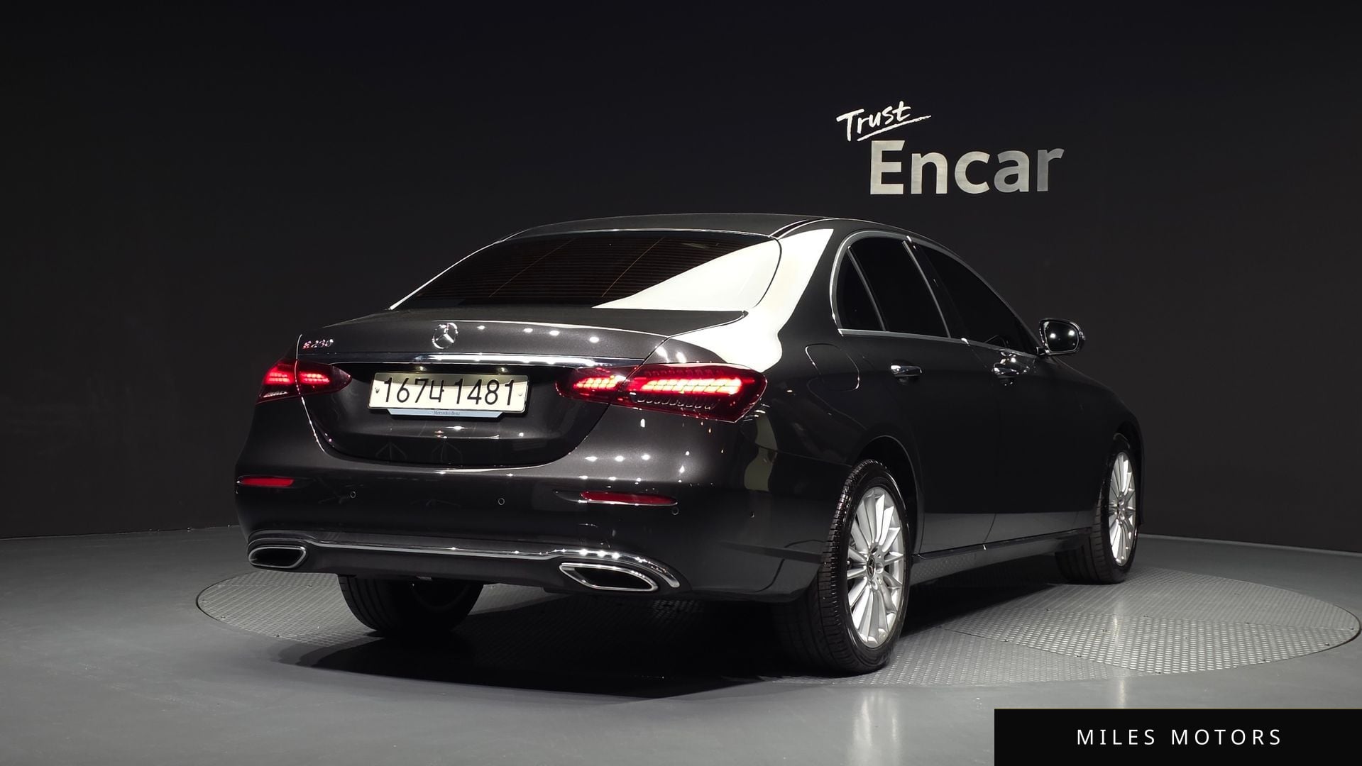 Mercedes-Benz E-Class W213 2023 — миниатюра 2