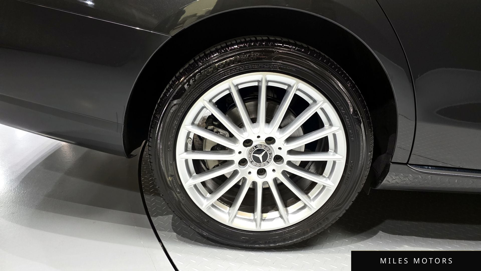Mercedes-Benz E-Class W213 2023 — миниатюра 5