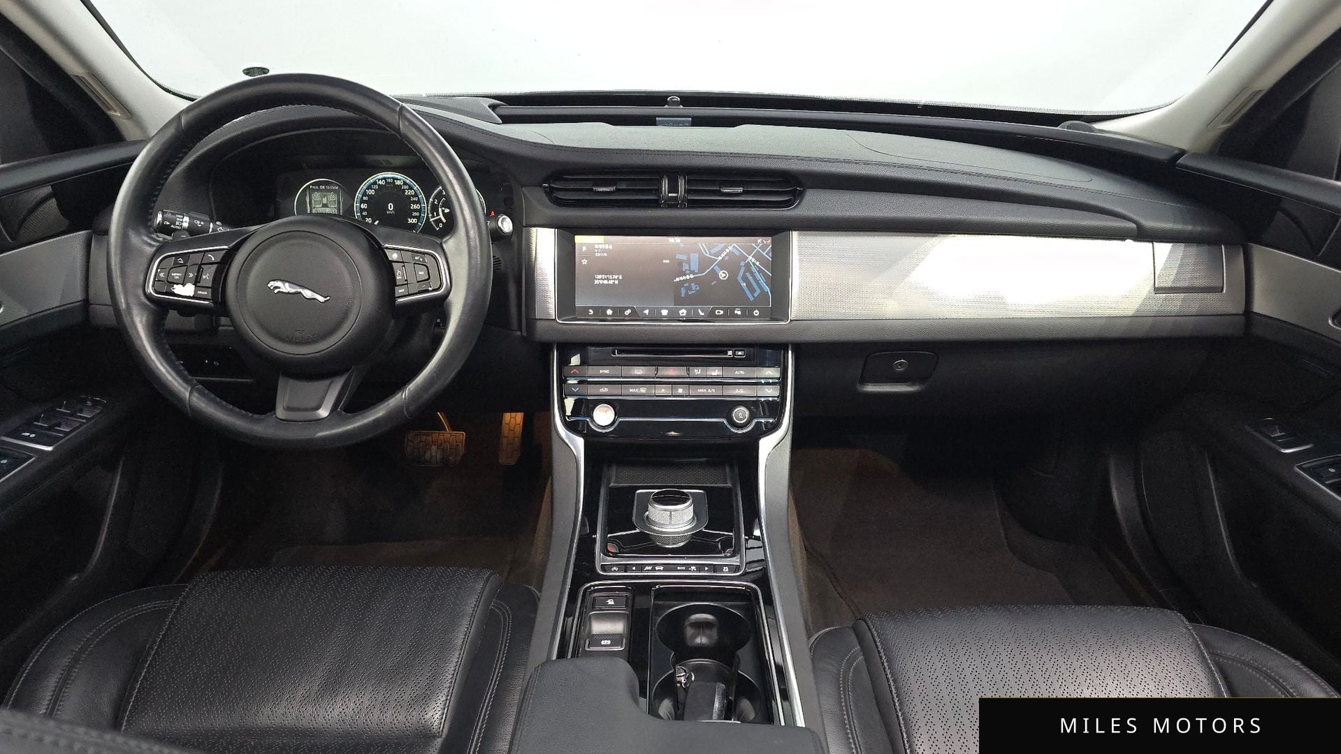 Jaguar XF (X260) 2016 — миниатюра 7
