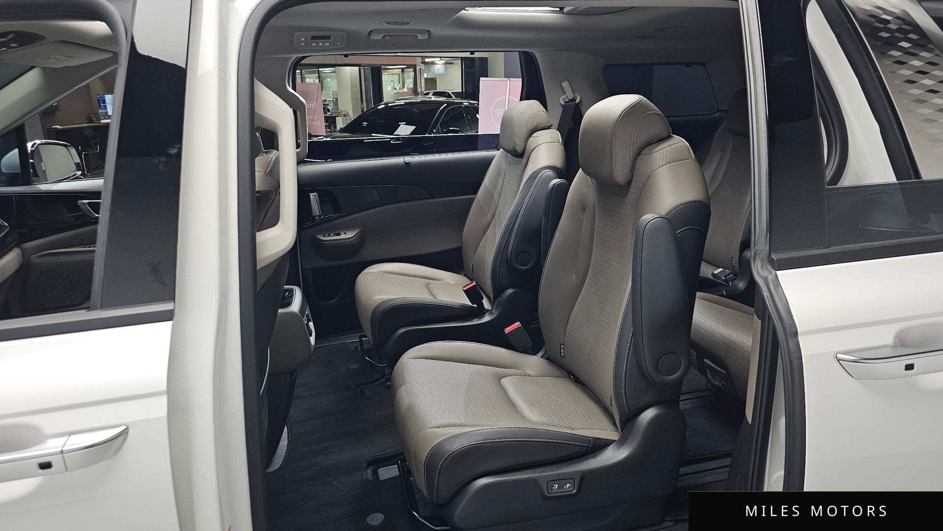 Kia Canival 2024 — миниатюра 18