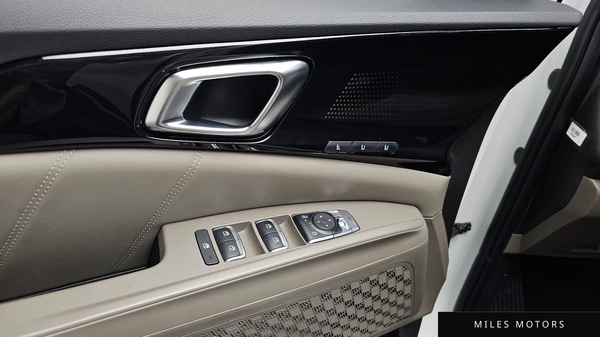 Kia Canival 2024 — миниатюра 33