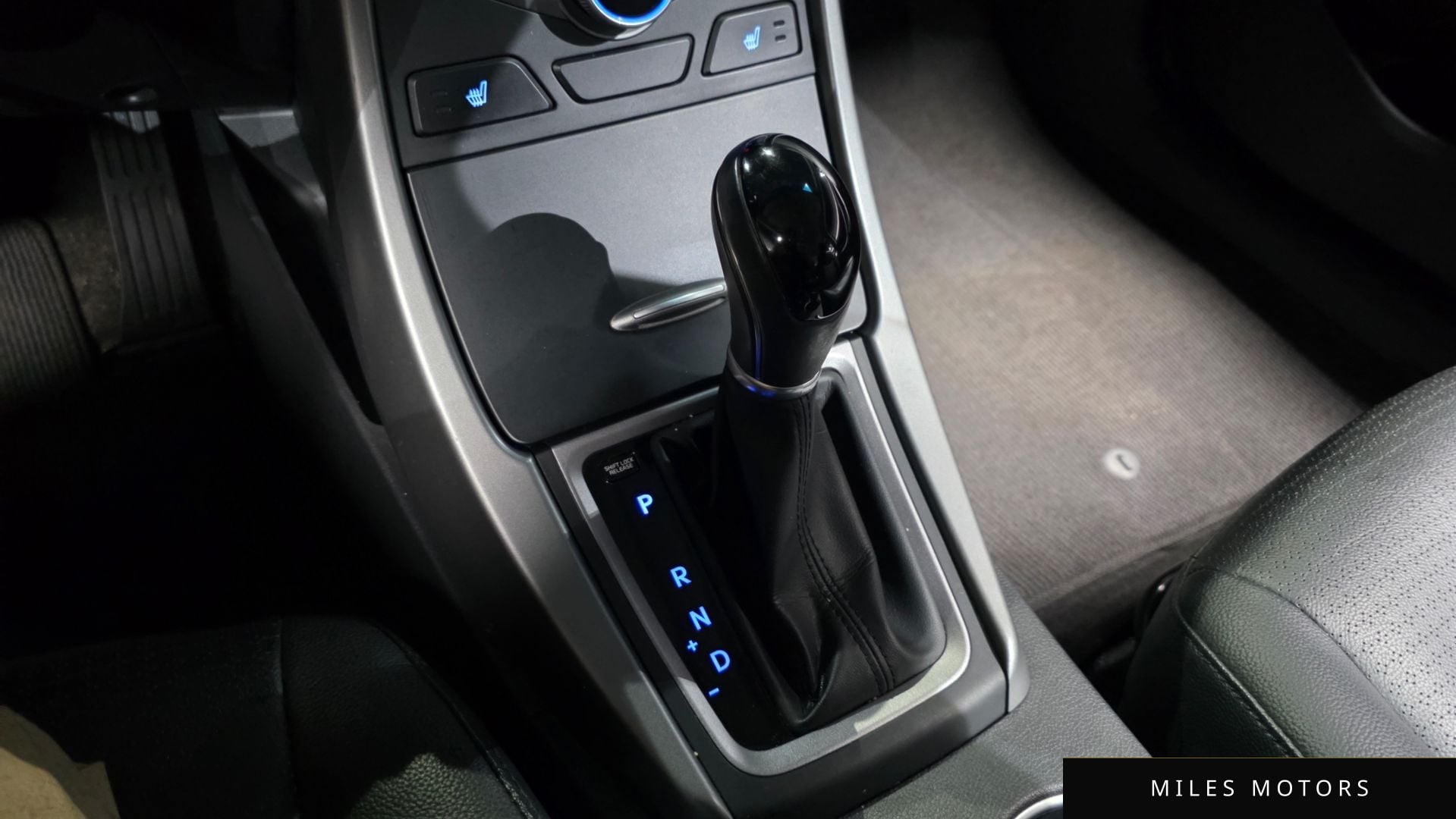Hyundai AVANTE 2014 — миниатюра 12