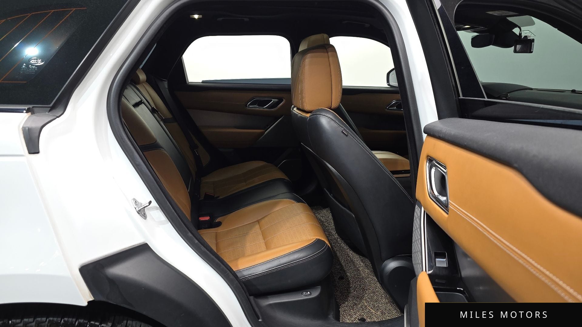 Land Rover Range Rover Velar 2018 — миниатюра 12