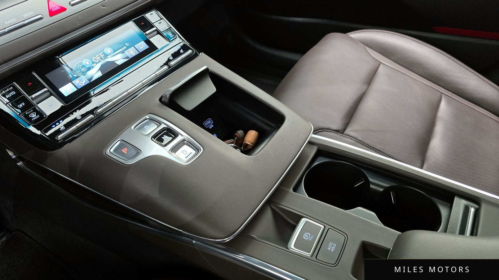 Hyundai Grandeur 2023 — миниатюра 12