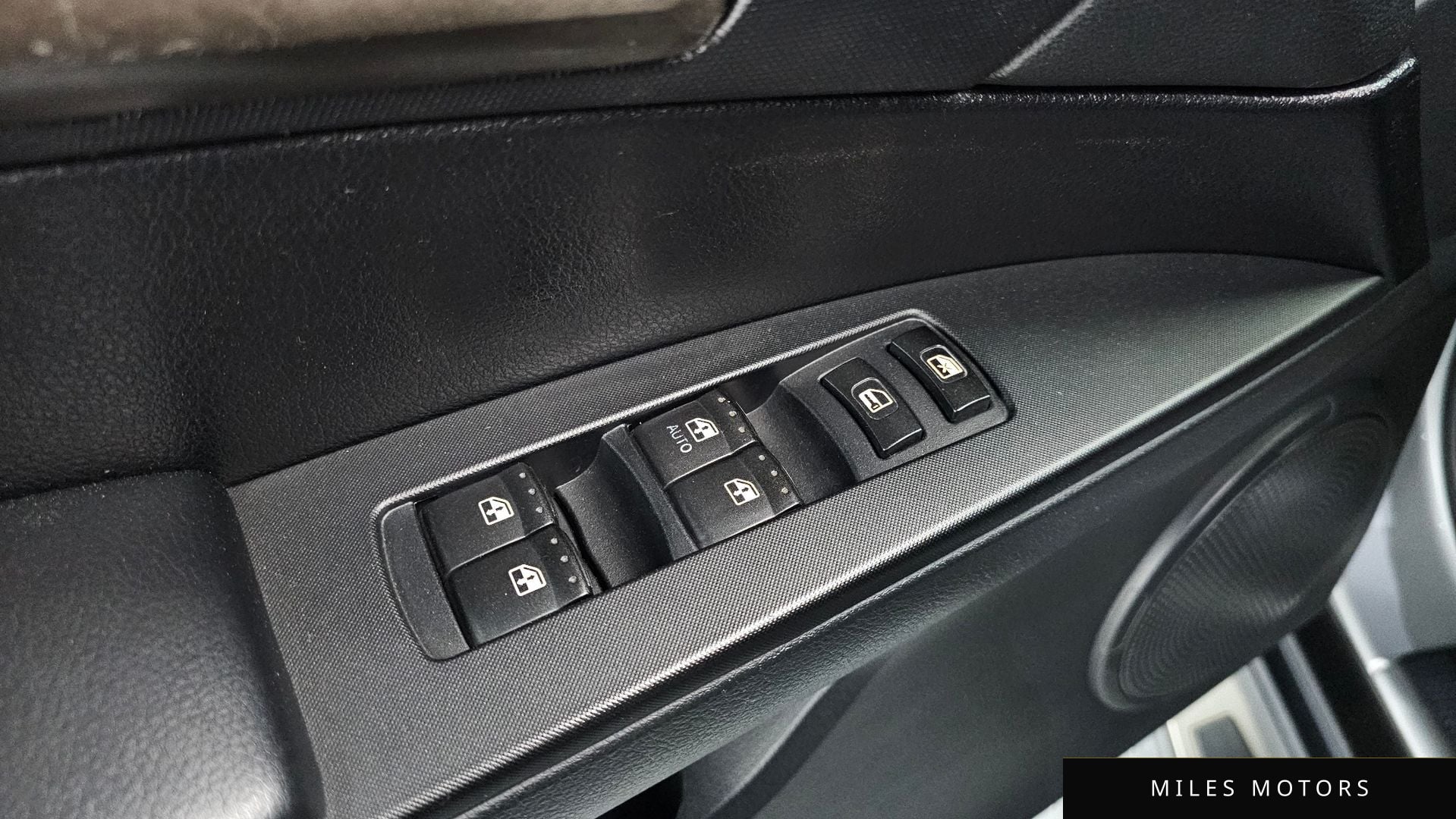 KG Mobility KORANDO 2014 — миниатюра 14