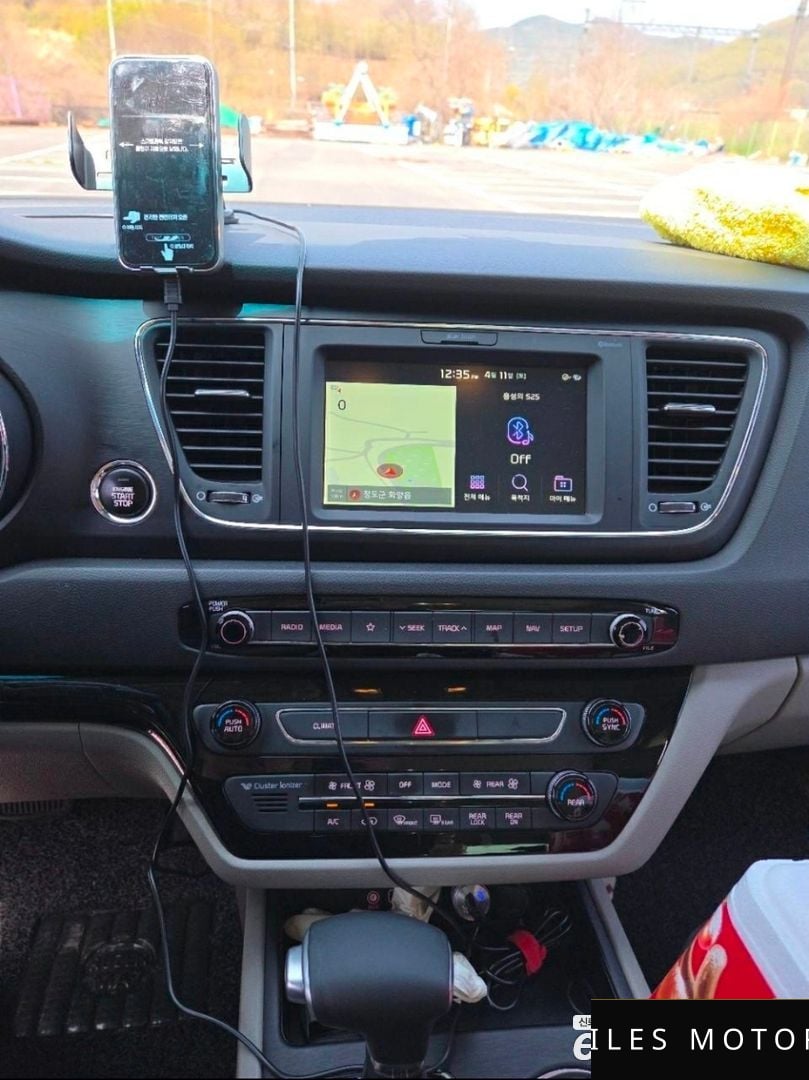 Kia Canival 2019 — миниатюра 9