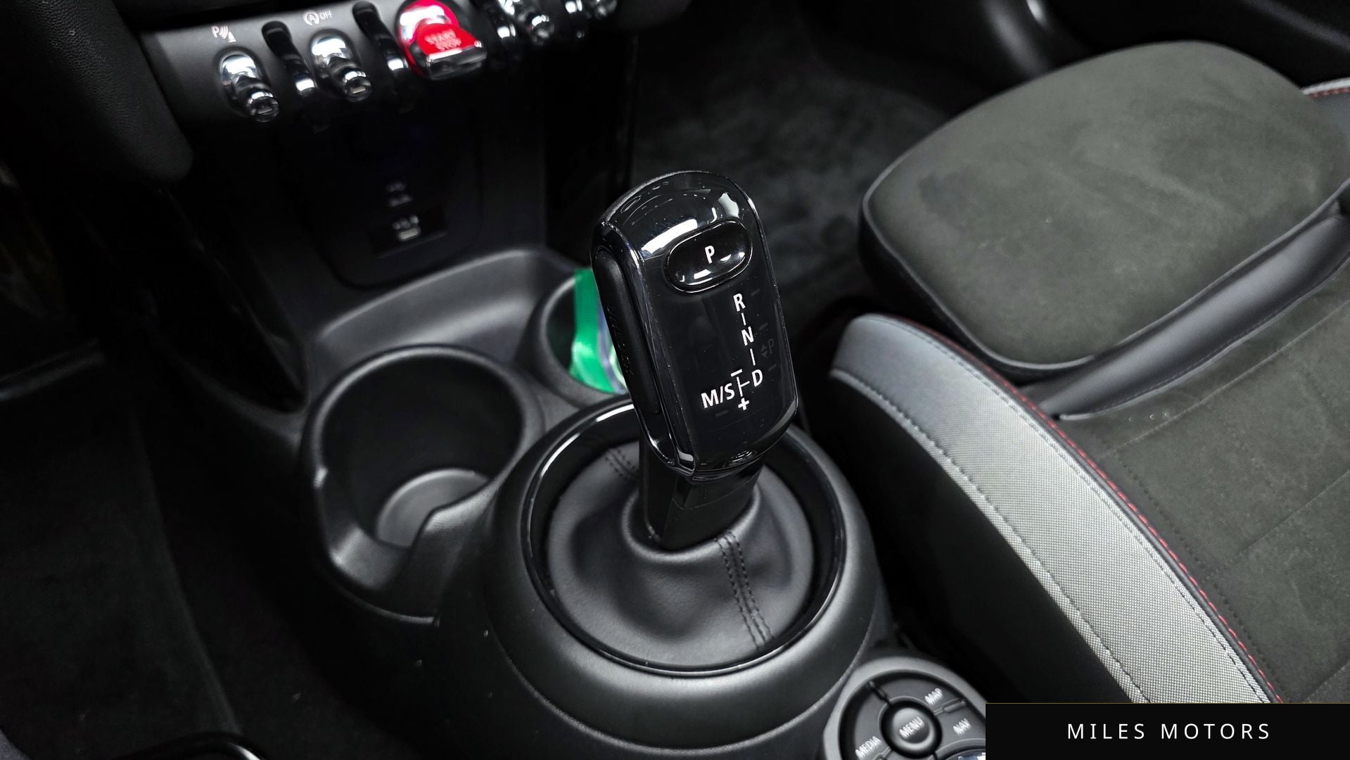 MINI Cooper S 2022 — миниатюра 12