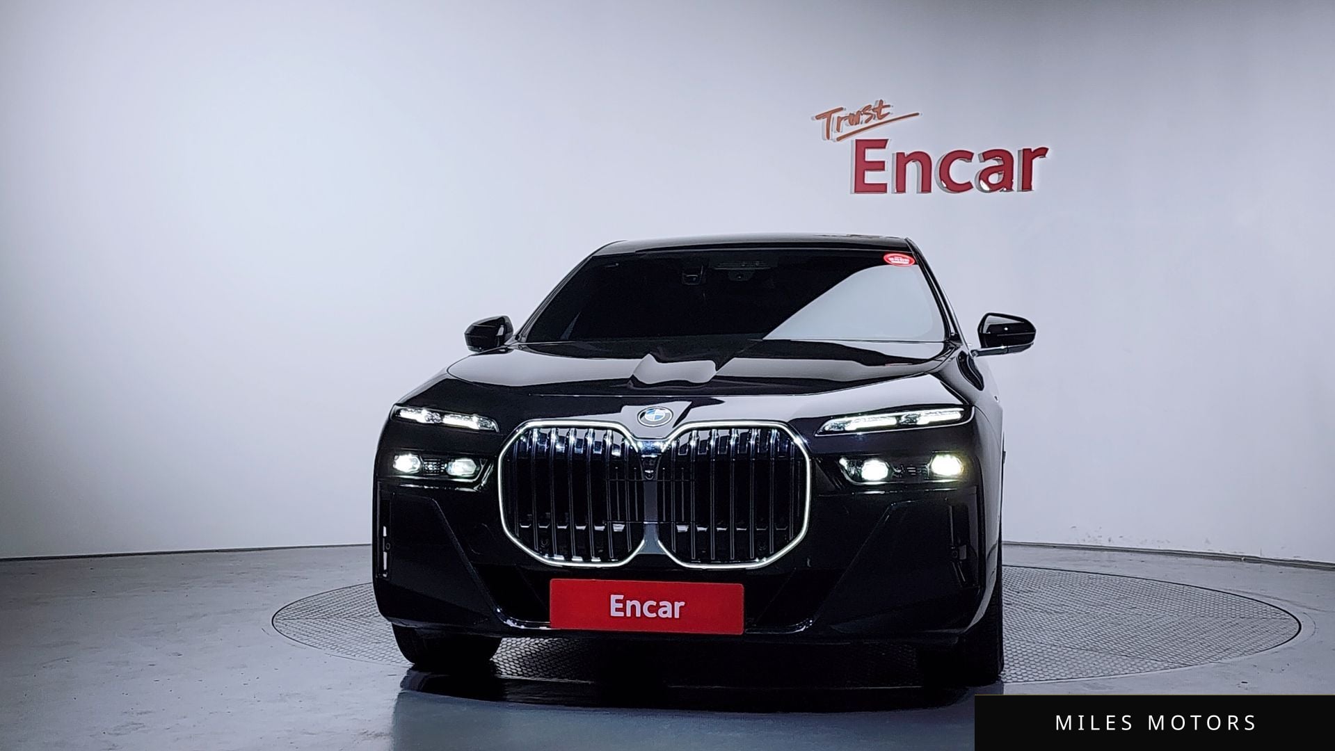 BMW 7 Series (G70) 2023 — миниатюра 3