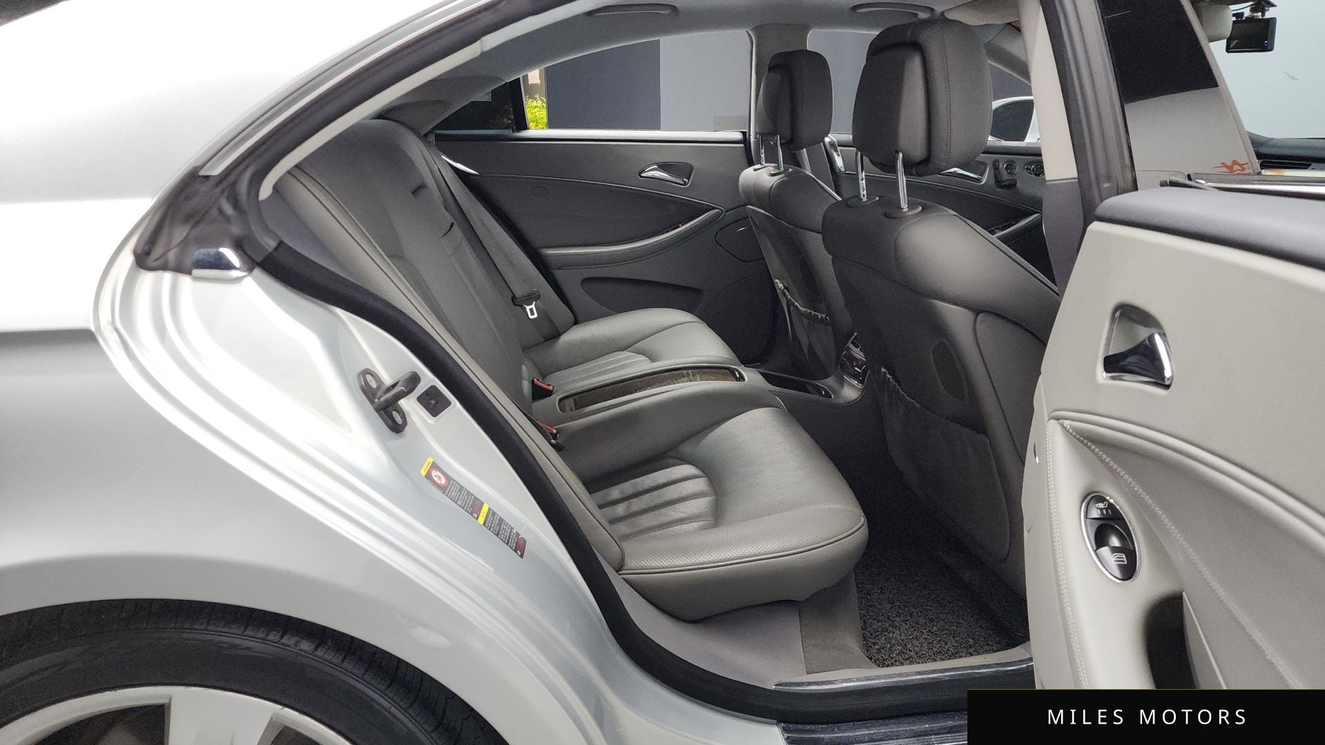 Mercedes-Benz CLS-Class W219 2009 — миниатюра 11