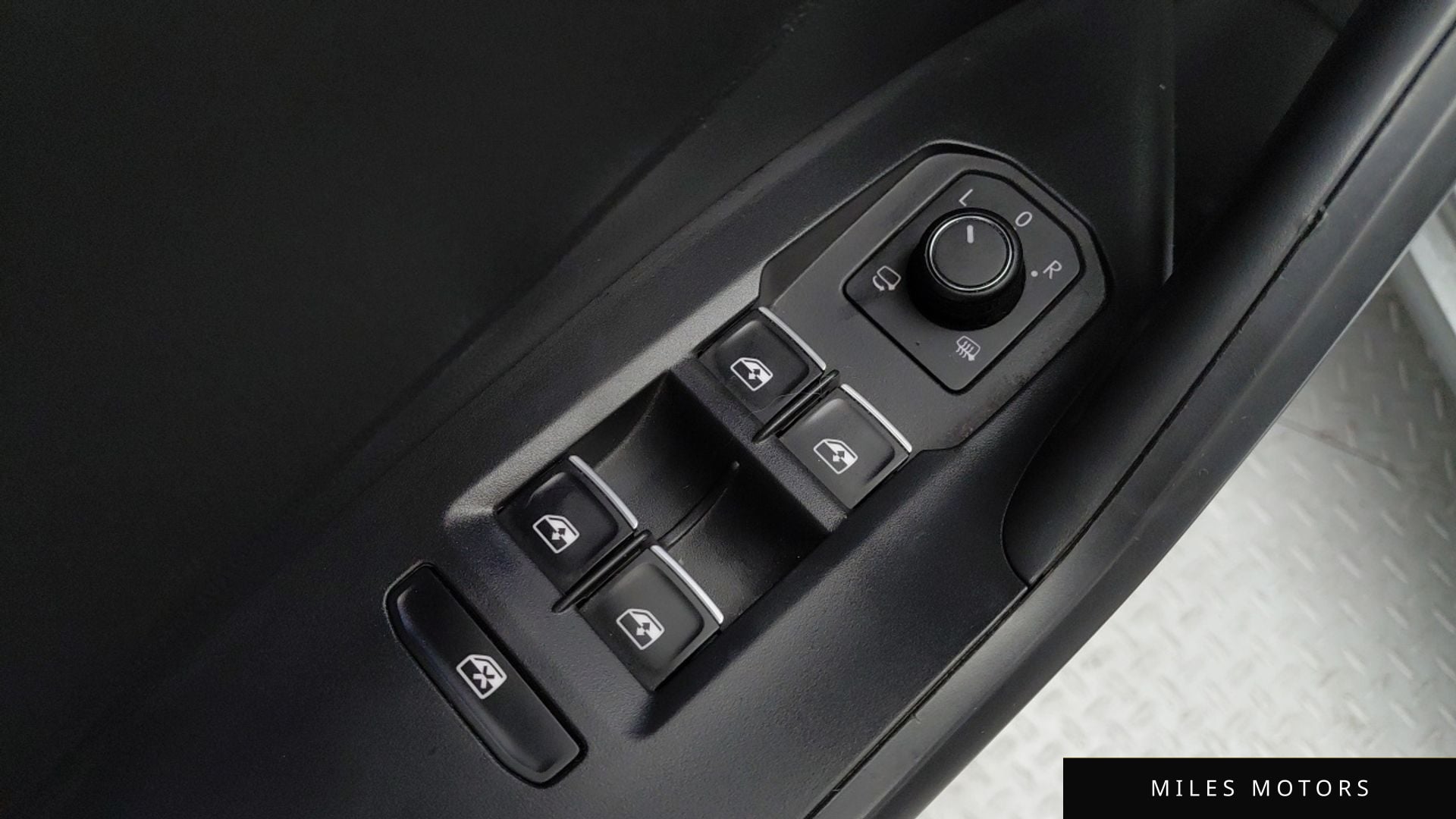 Volkswagen Jetta 2021 — миниатюра 12