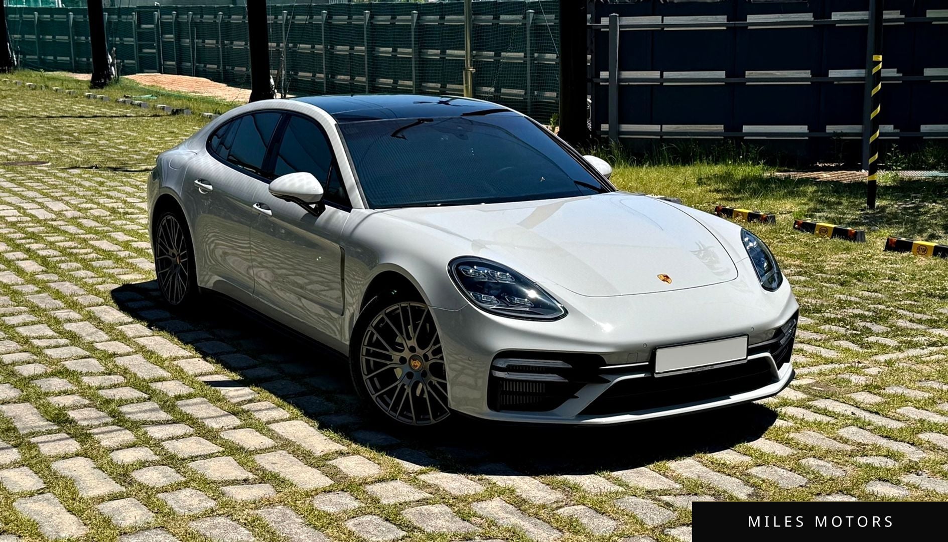Porsche Panamera 2023 — миниатюра 3