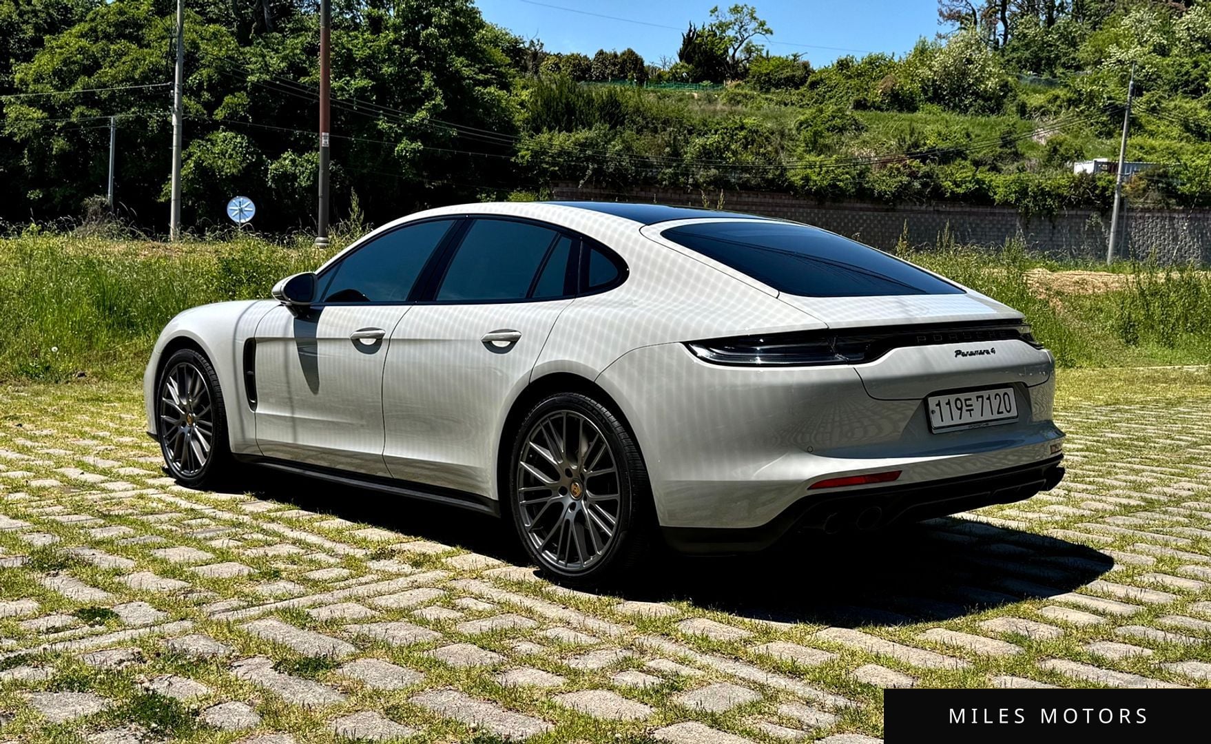Porsche Panamera 2023 — миниатюра 4