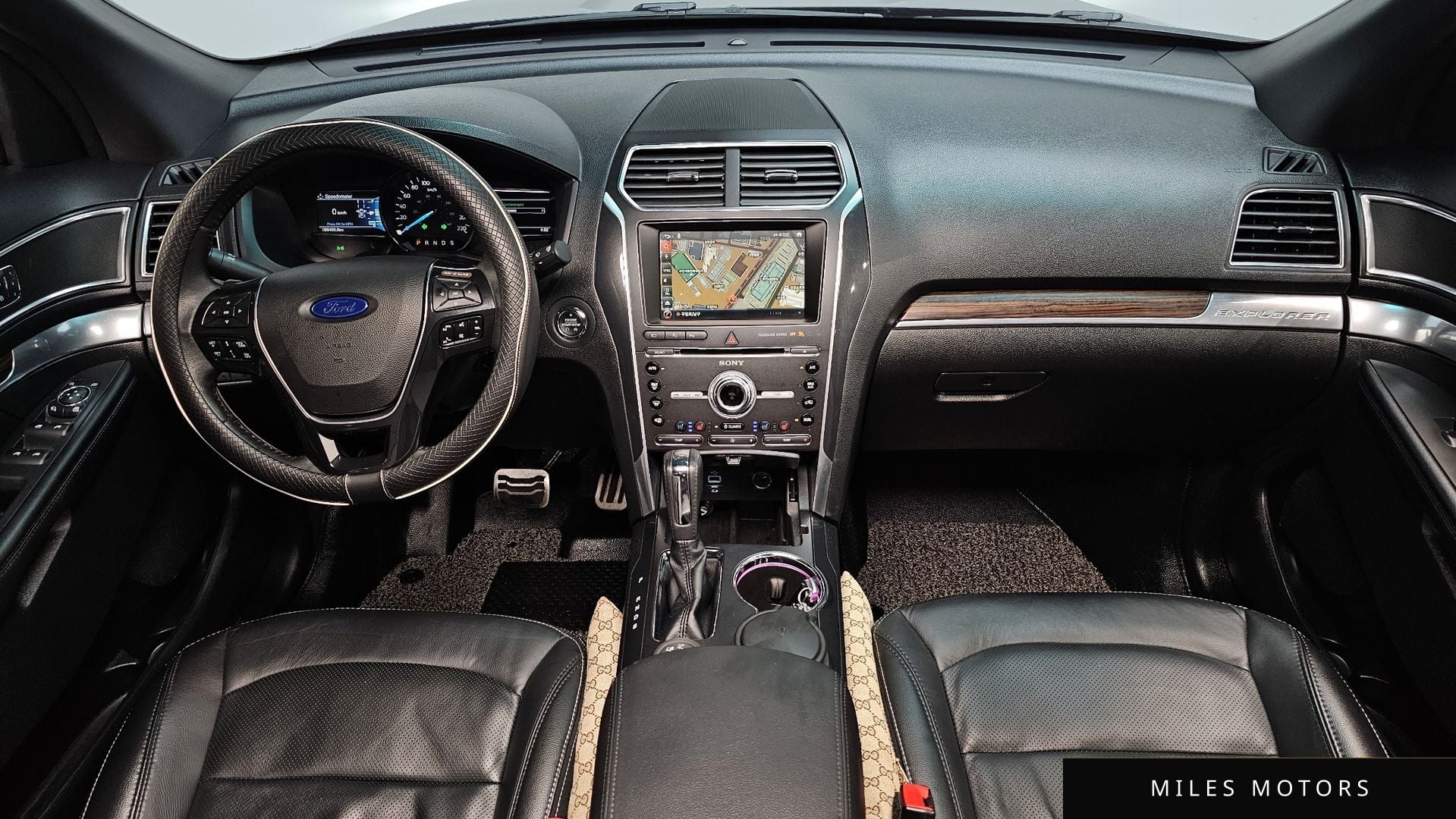 Ford Explorer 2016 — миниатюра 7