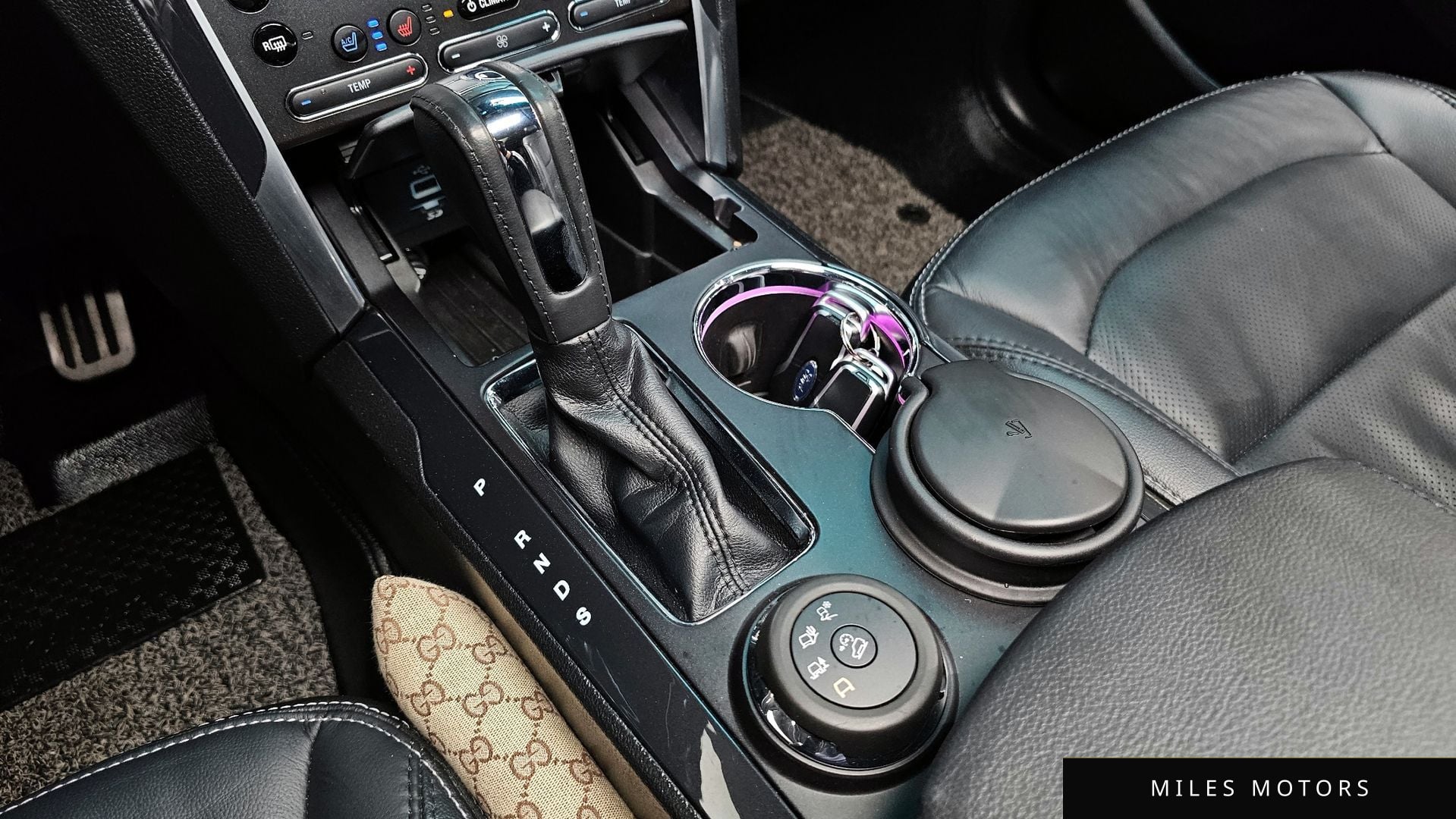 Ford Explorer 2016 — миниатюра 9