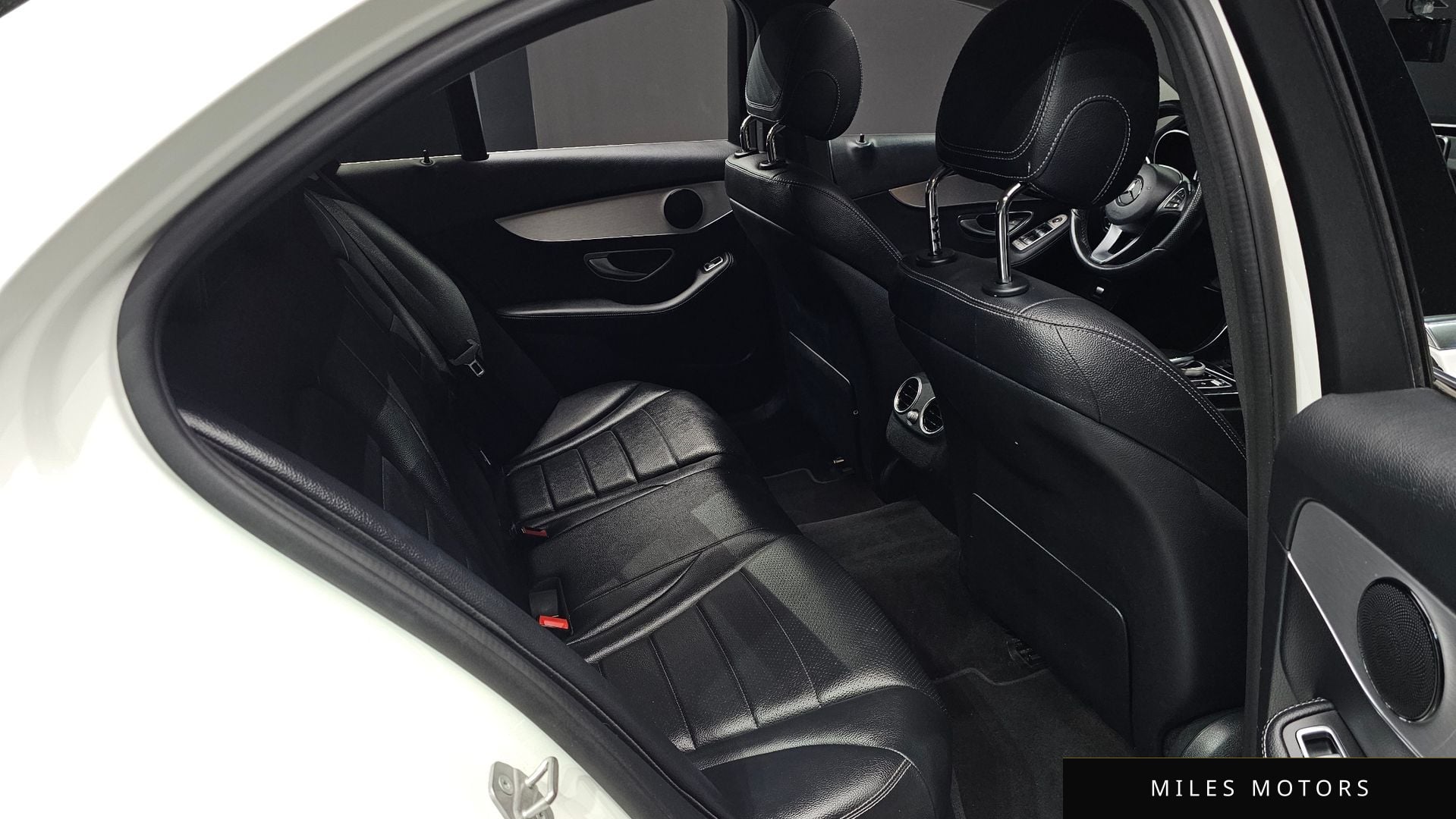 Mercedes-Benz C-Class W205 2016 — миниатюра 12