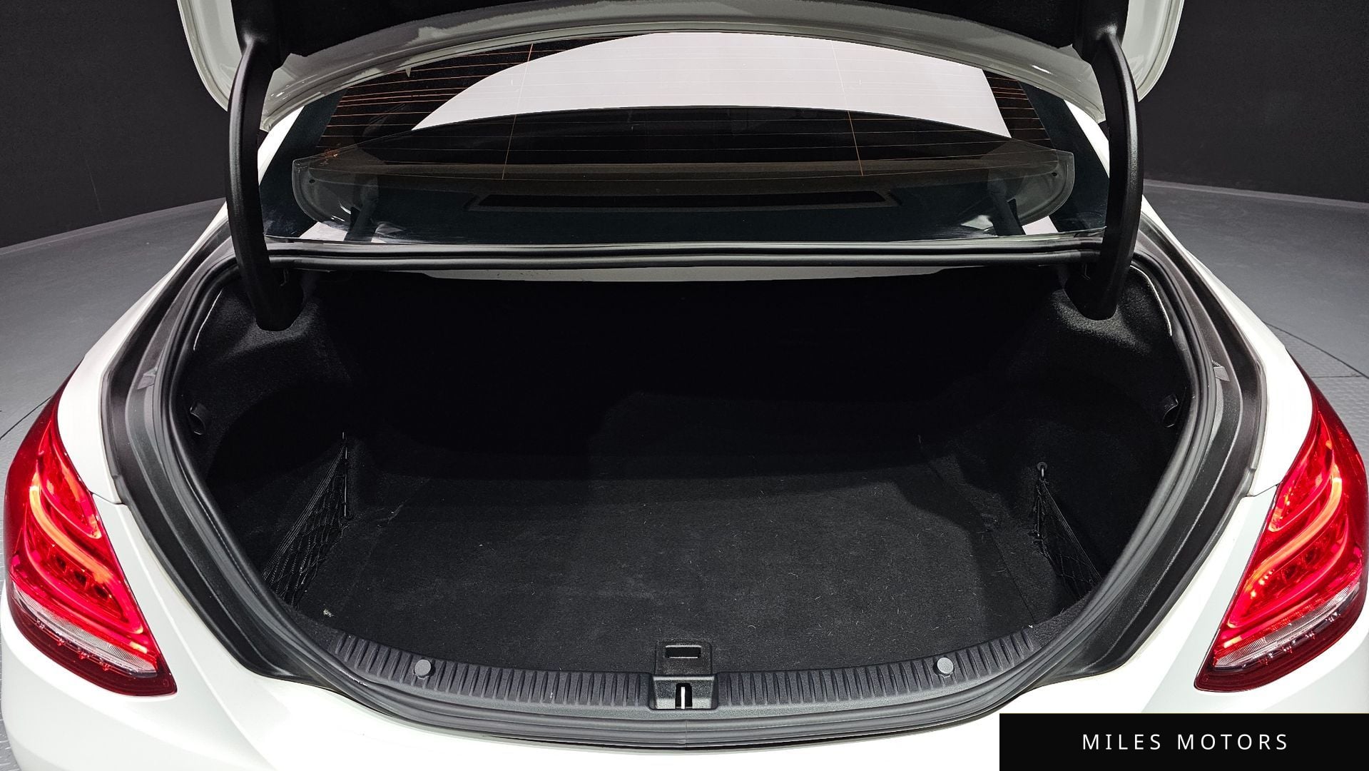 Mercedes-Benz C-Class W205 2016 — миниатюра 16