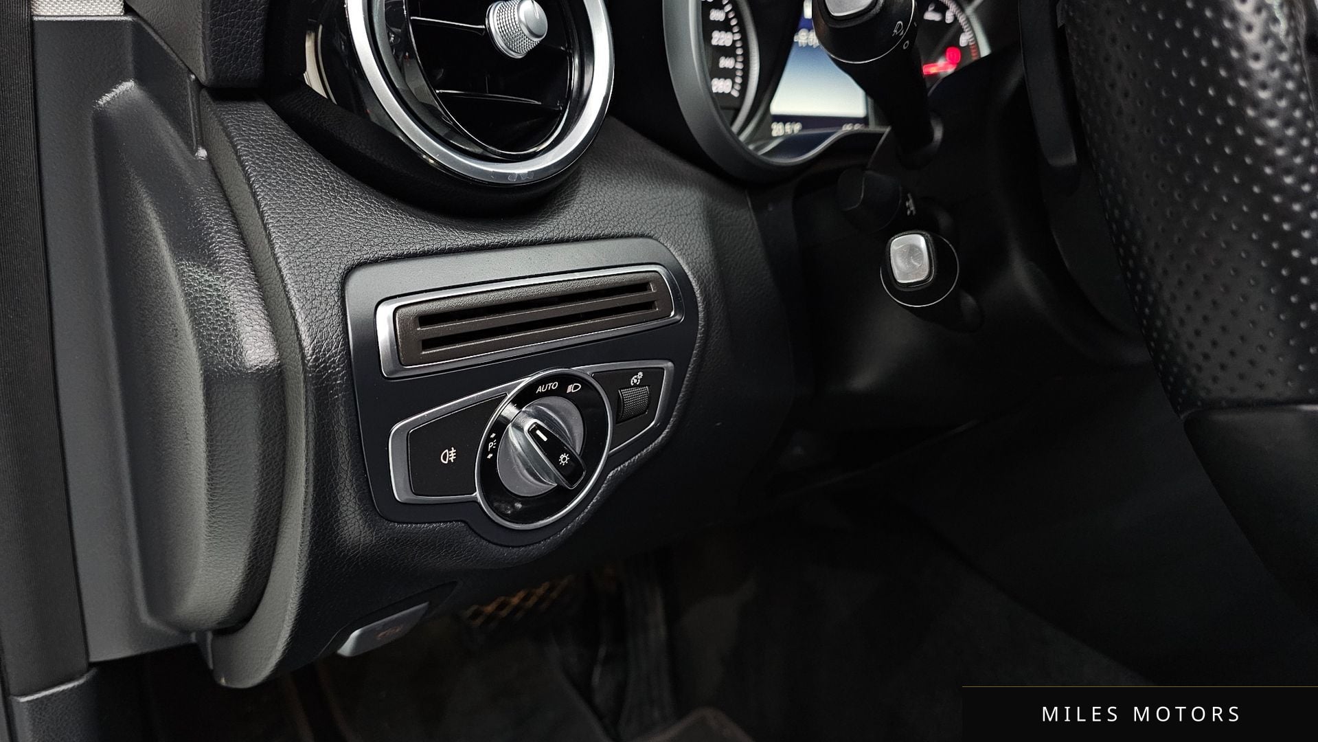 Mercedes-Benz C-Class W205 2016 — миниатюра 20