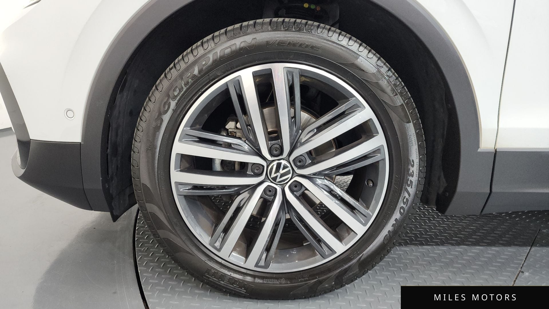 Volkswagen Tiguan 2023 — миниатюра 5