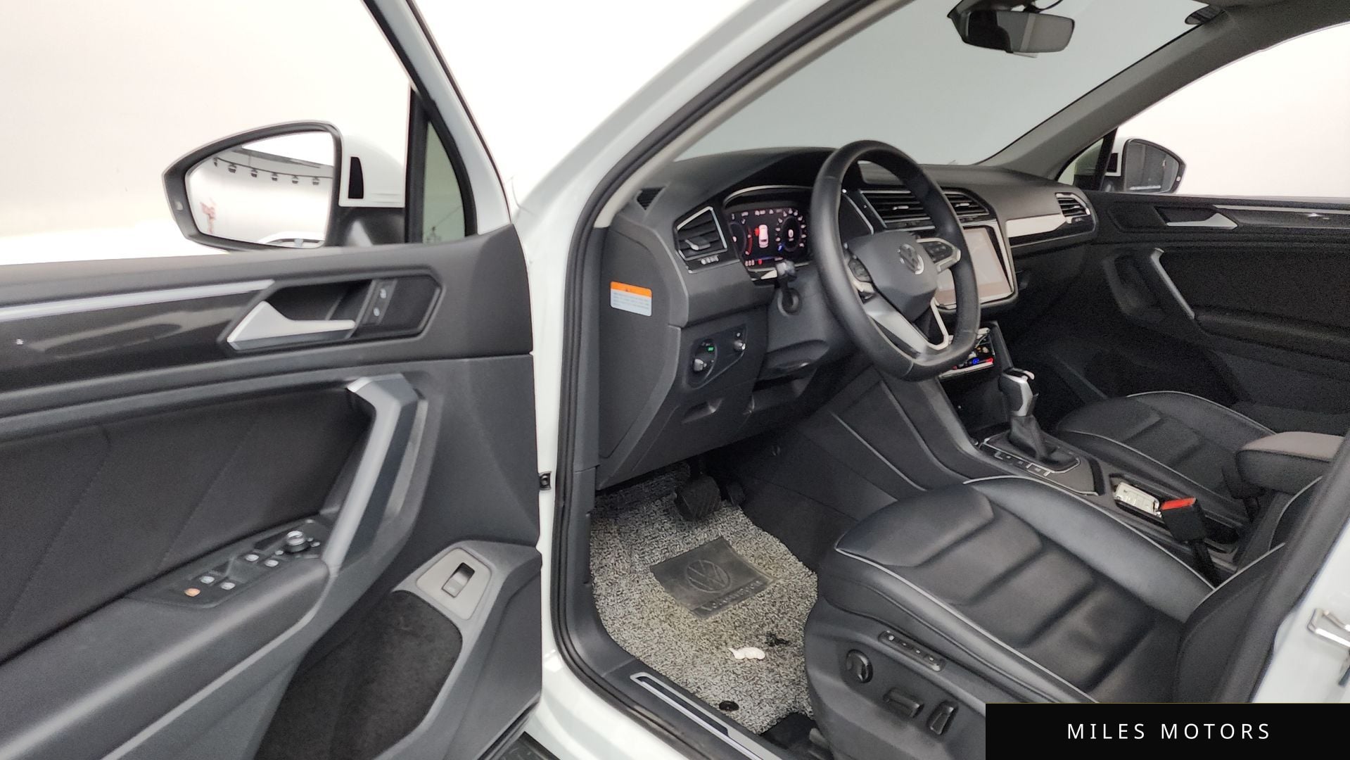 Volkswagen Tiguan 2023 — миниатюра 10