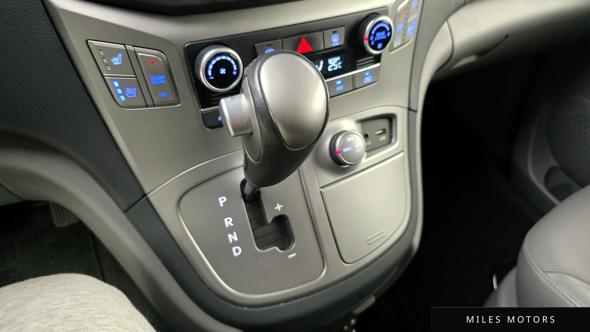 Hyundai Starex 2019 — миниатюра 12