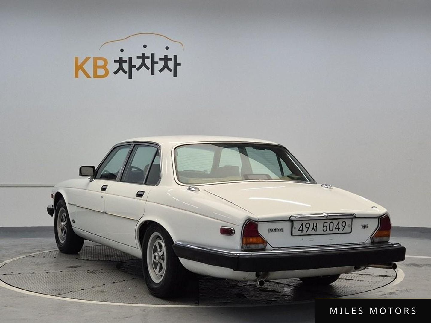 Jaguar New XJ 1986 — миниатюра 2