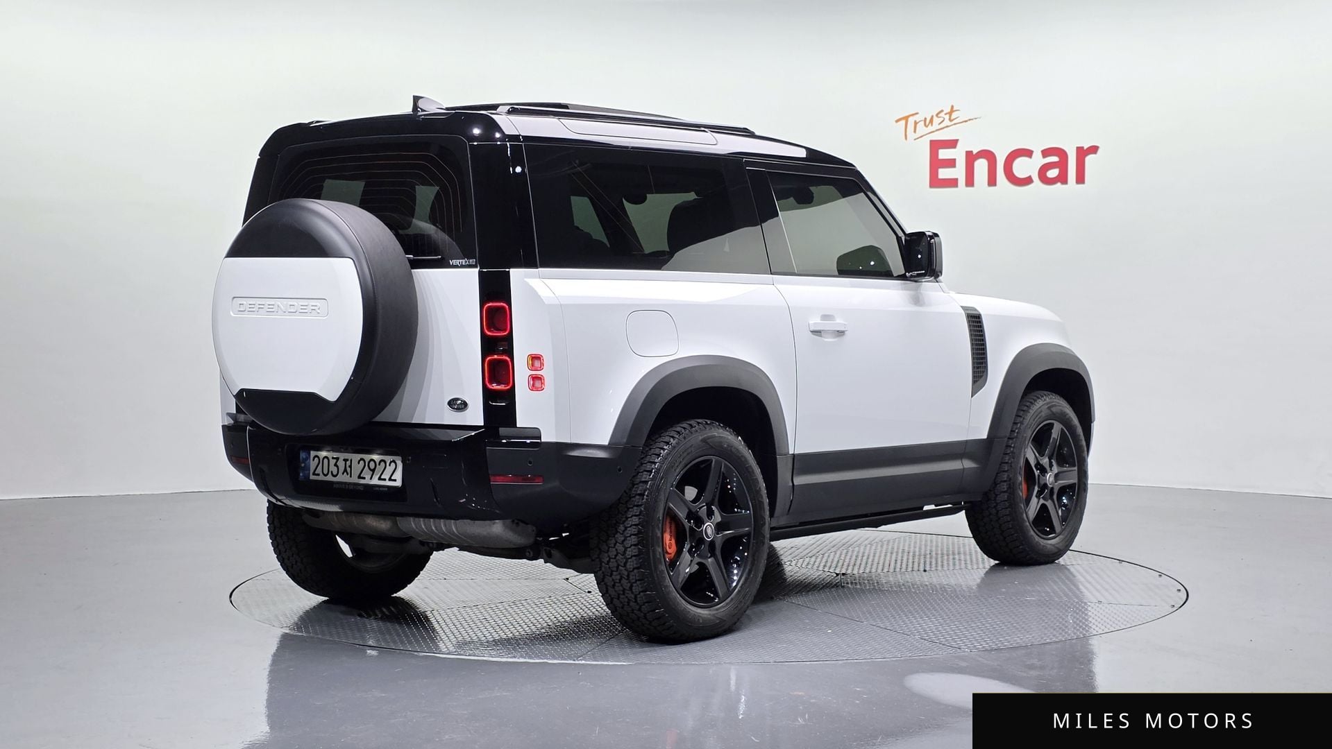 Land Rover Defender 2022 — миниатюра 2