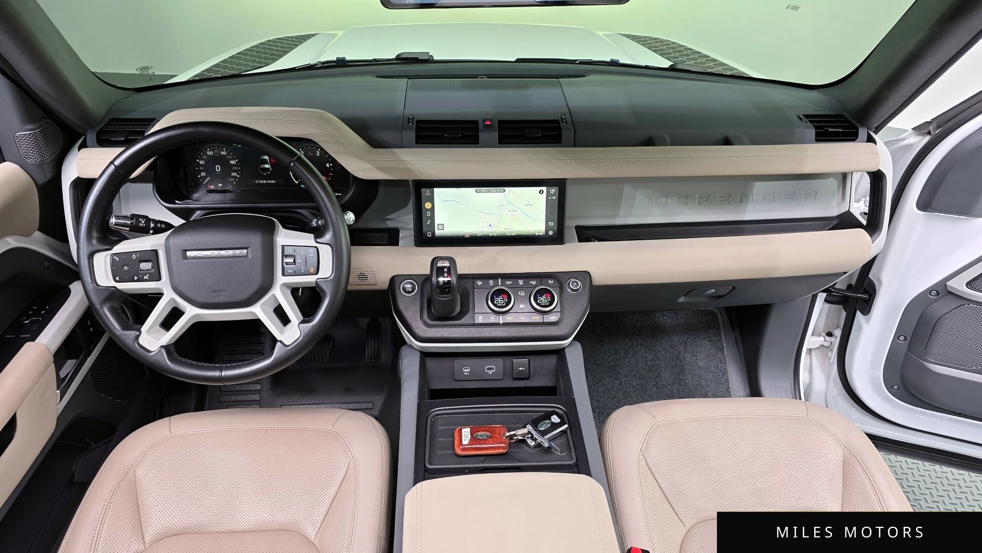 Land Rover Defender 2022 — миниатюра 10