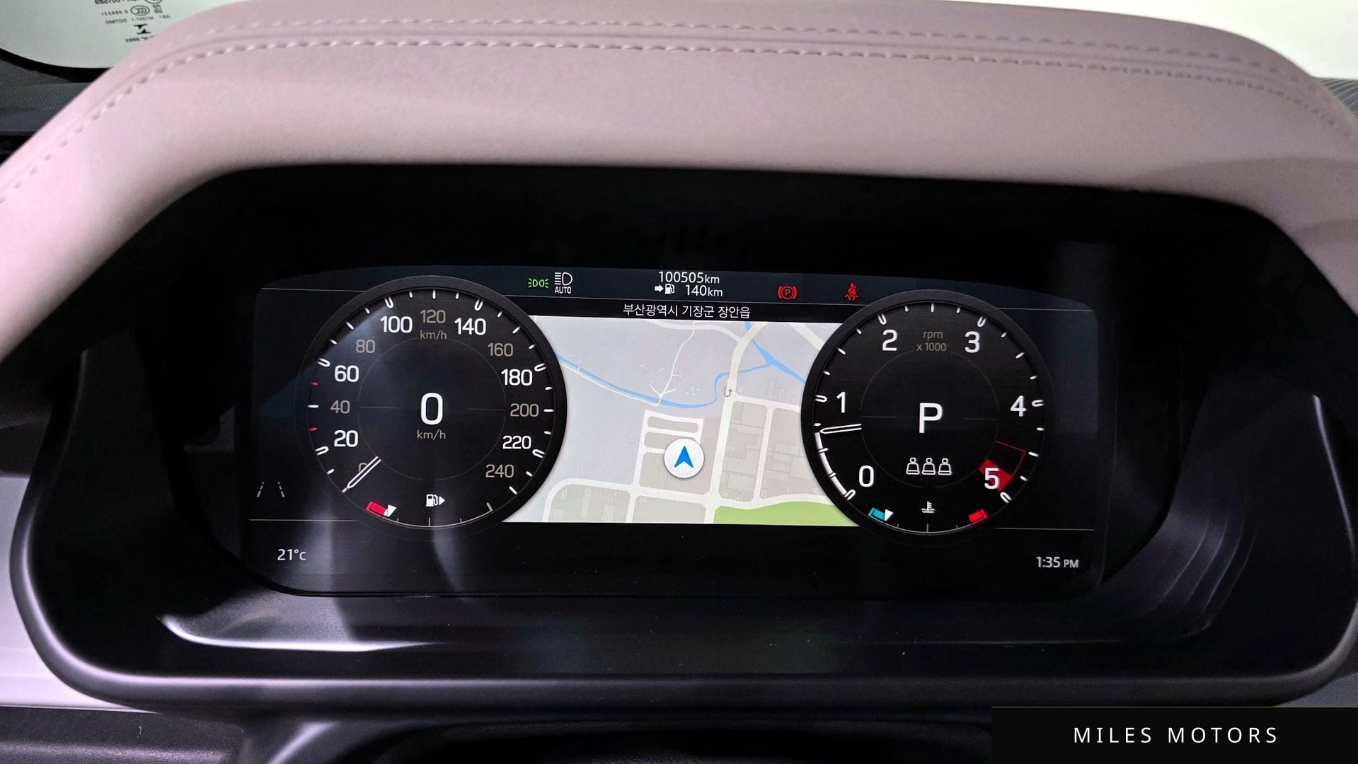 Land Rover Defender 2022 — миниатюра 11