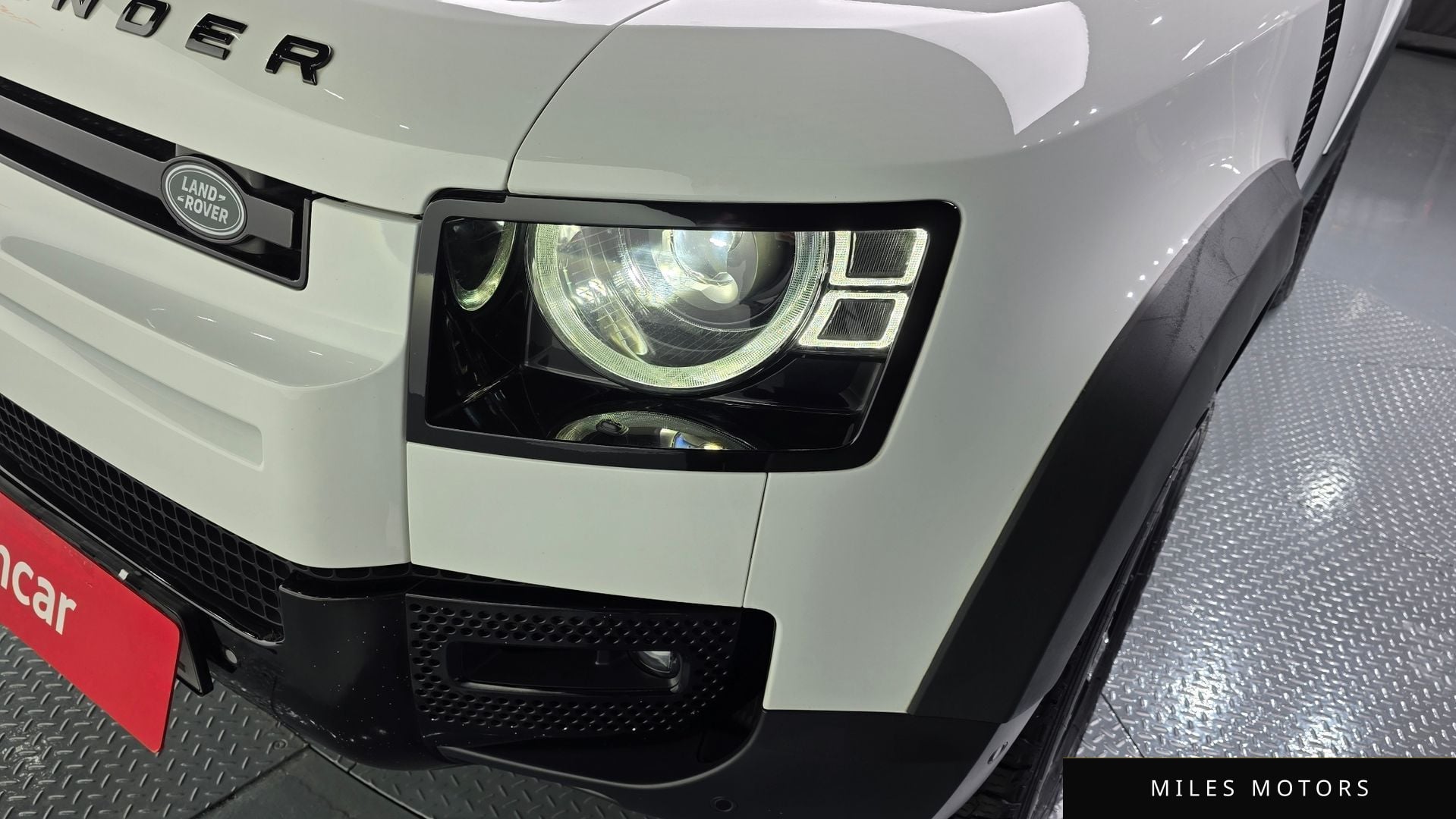 Land Rover Defender 2022 — миниатюра 8