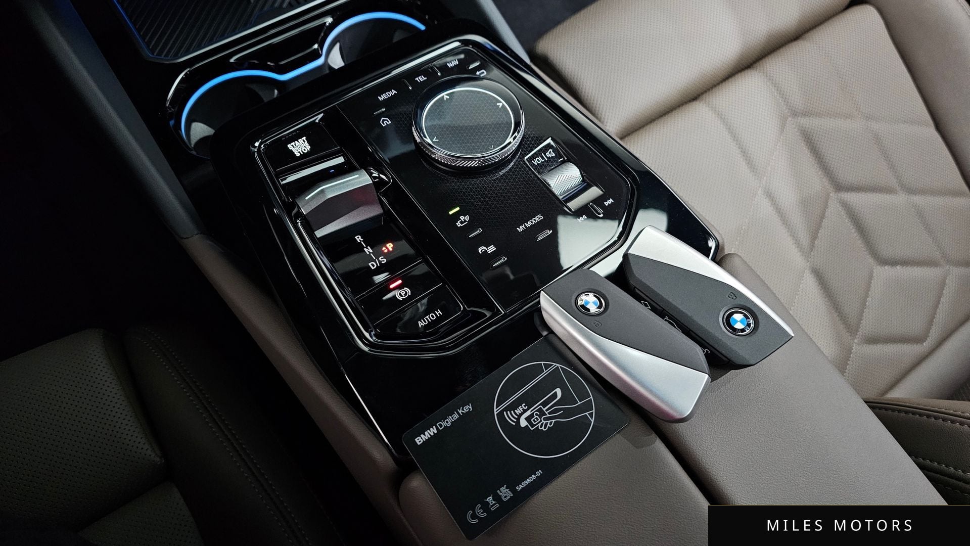 BMW 5 Series (G60) 2025 — миниатюра 12