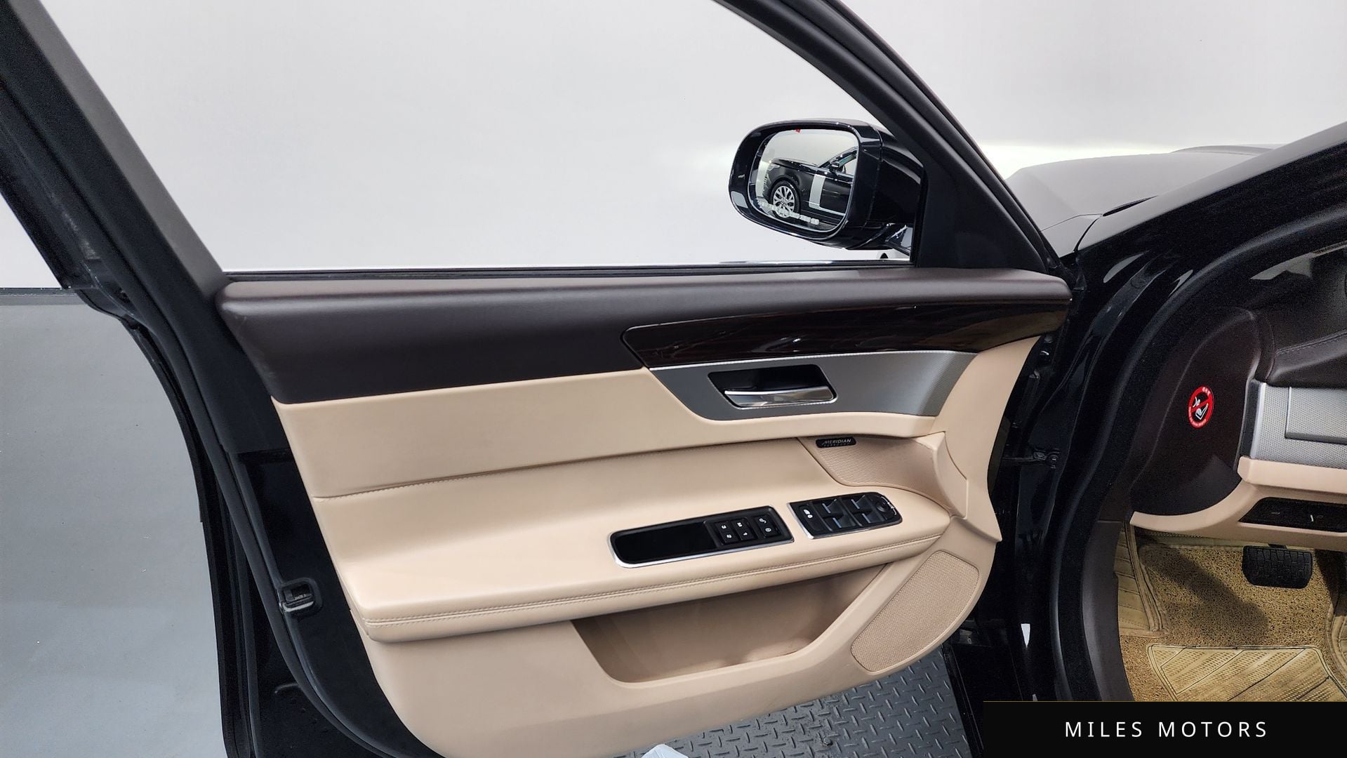 Jaguar XF (X260) 2018 — миниатюра 14
