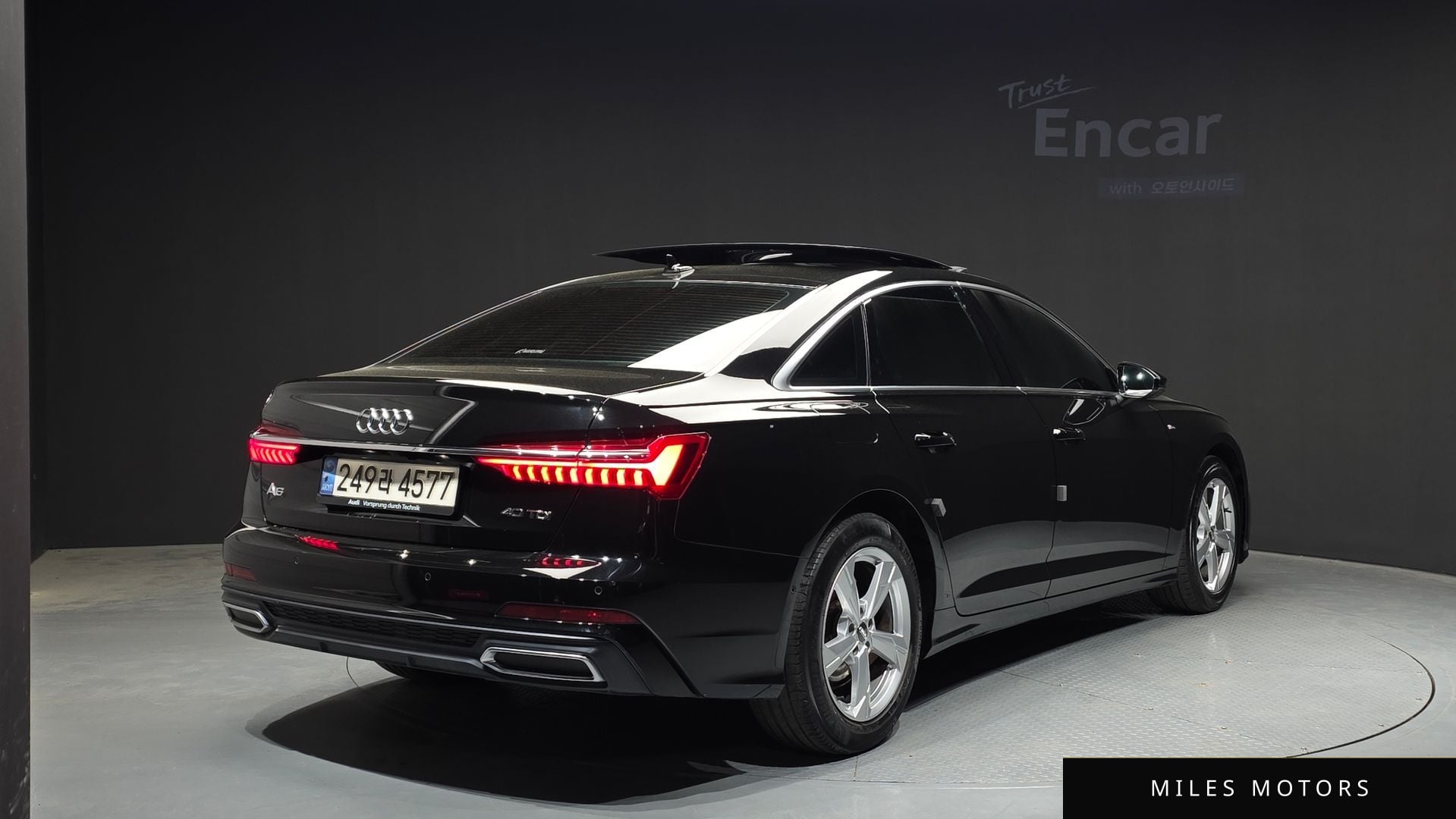 Audi A6 (C8) 2021 — миниатюра 2