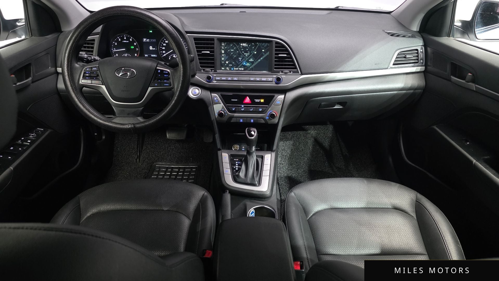 Hyundai AVANTE 2018 — миниатюра 9
