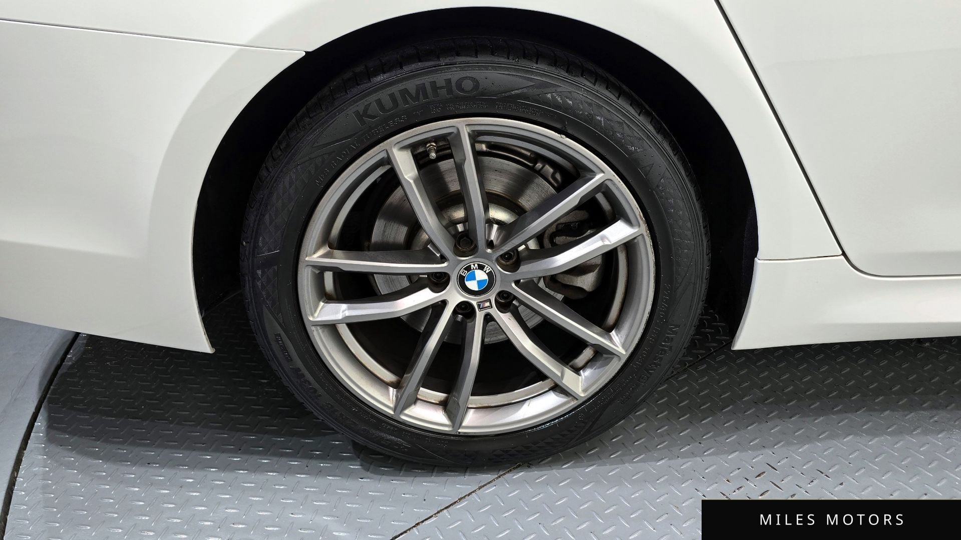 BMW 5 Series (G30) 2019 — миниатюра 7