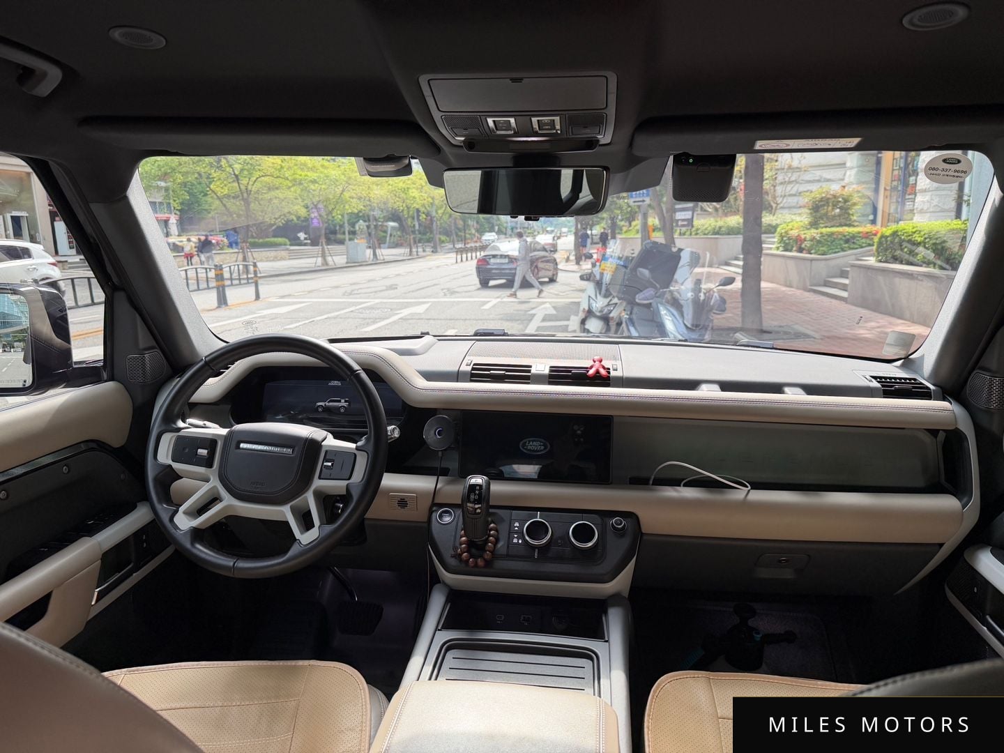 Land Rover Defender 2022 — миниатюра 6