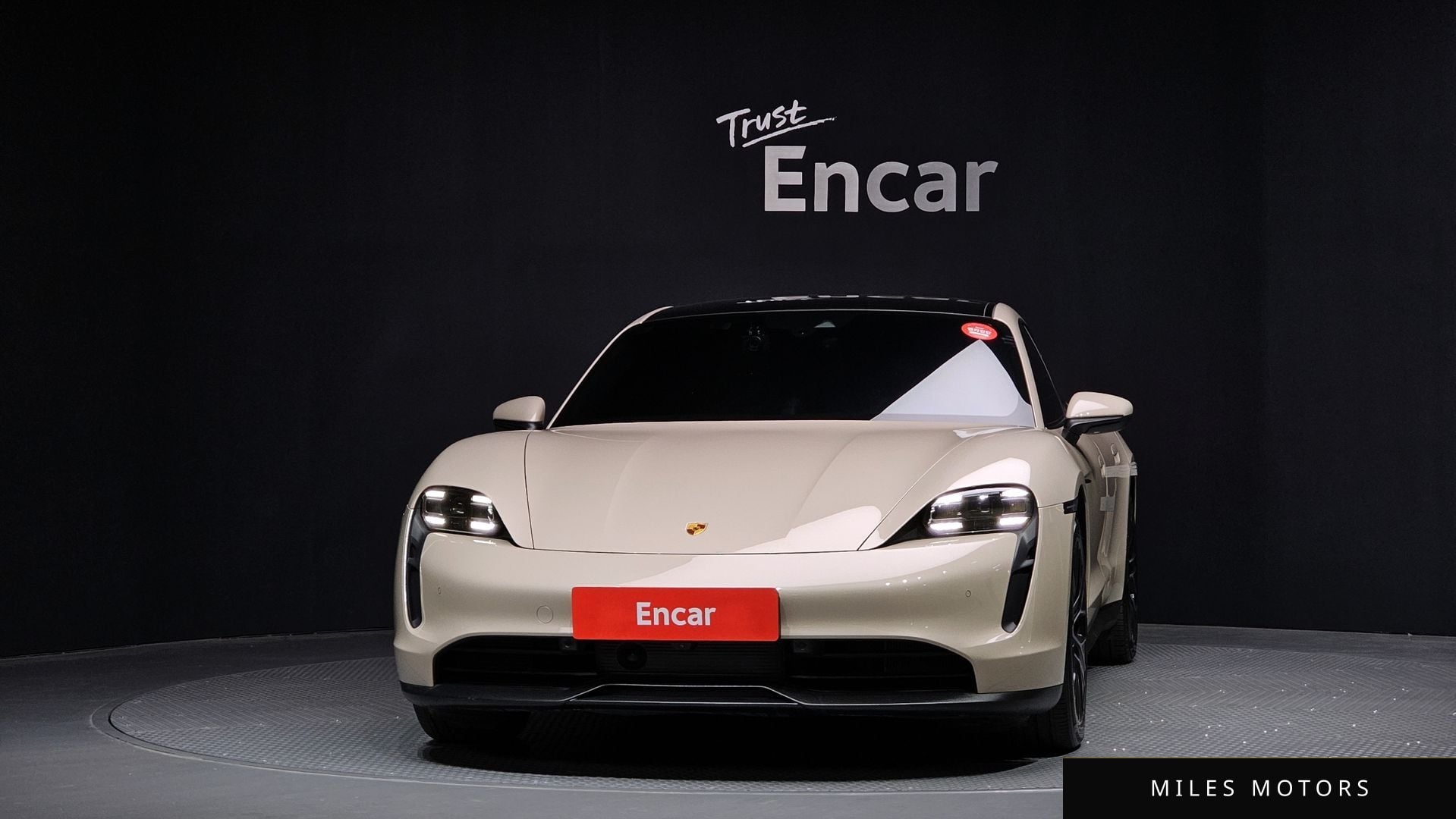 Porsche Taycan 2022 — миниатюра 3